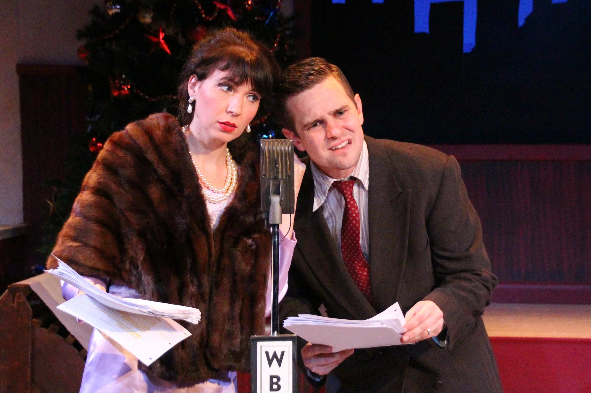 Elizabeth Donnelly and Jon-Michael Miller