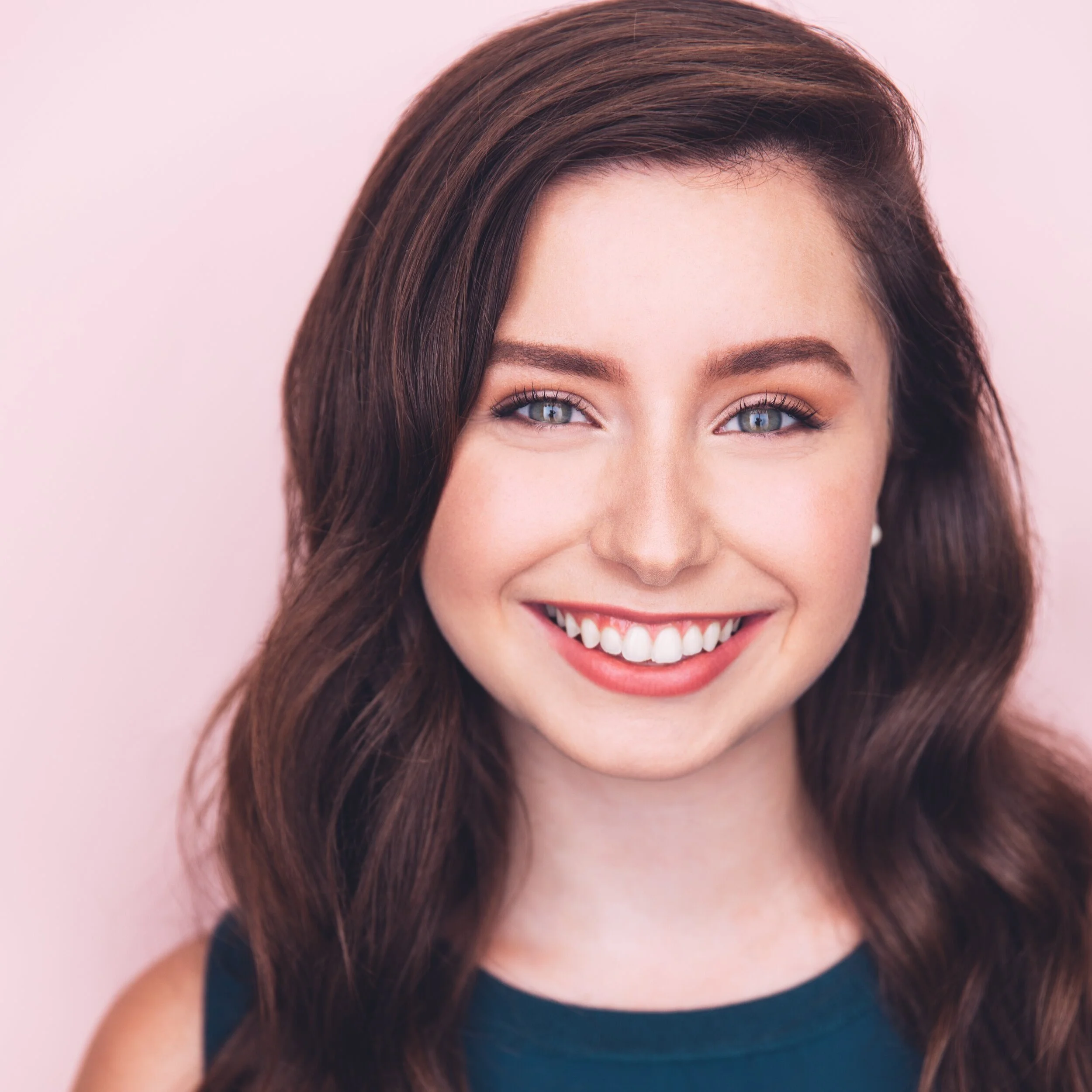 Jessica+Molly+Schwartz+headshot.jpg