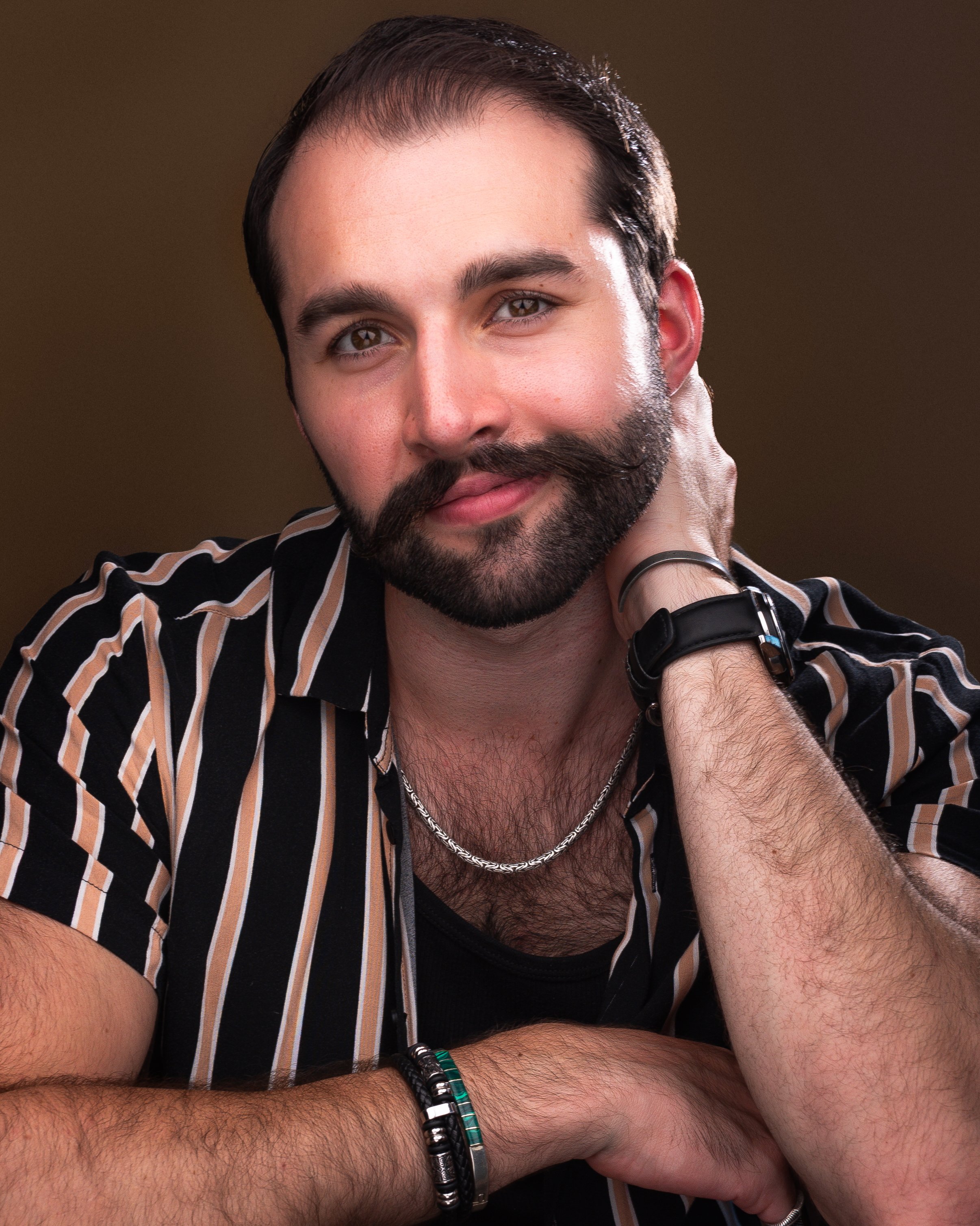 DOMINIC PAGLIARO (Bobby)