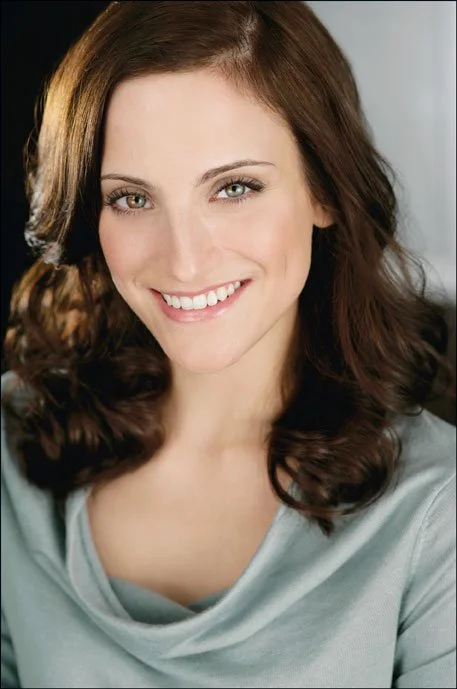 JAZMIN GORSLINE (Mary)