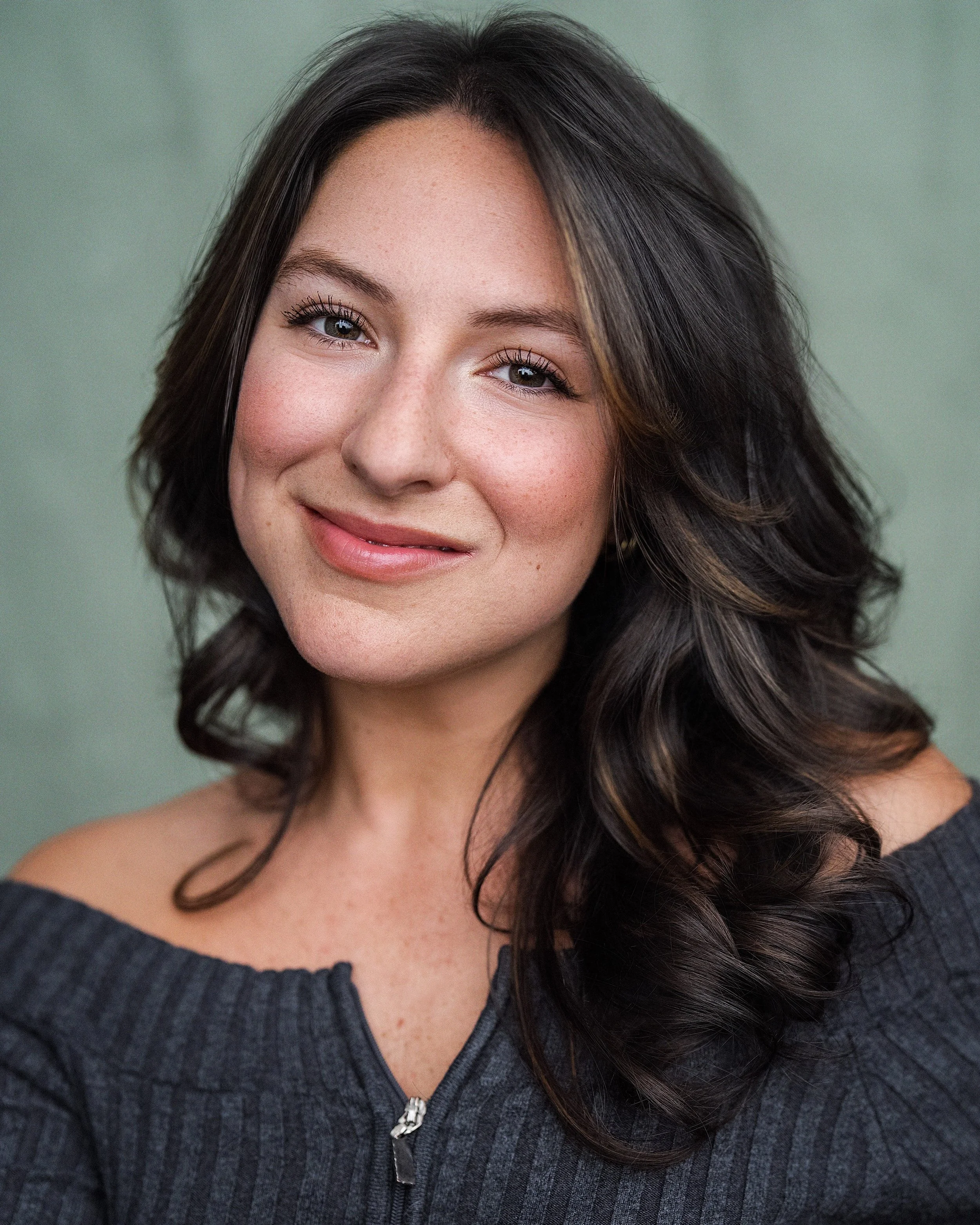 MICHELLE PAUKER (Ruth)