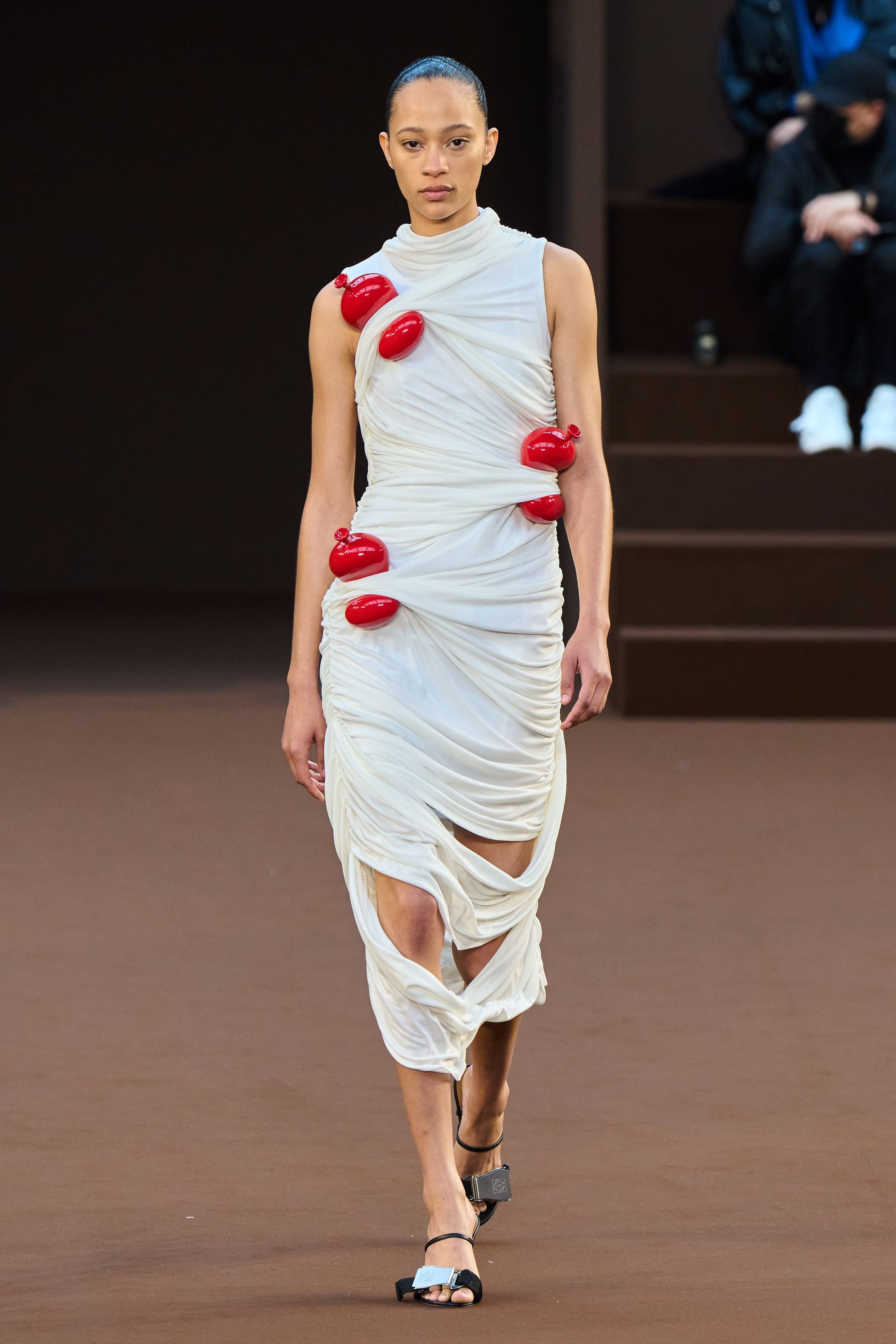 00039-loewe-fall-2022-ready-to-wear-paris-credit-filippo-fior-gorunway.jpeg