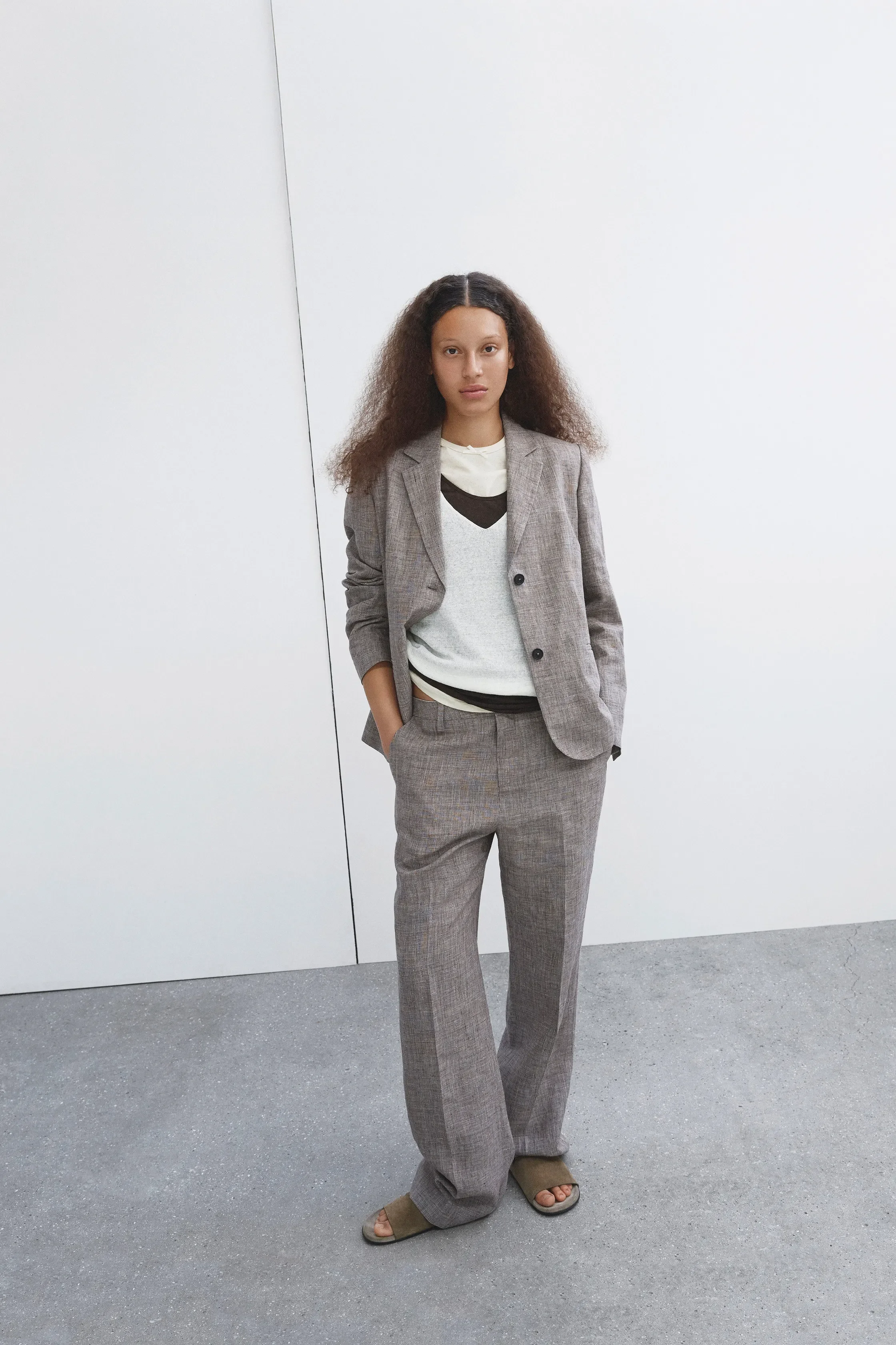 00002-aiayu-spring-2027-ready-to-wear-copenhagen-credit-brand.webp