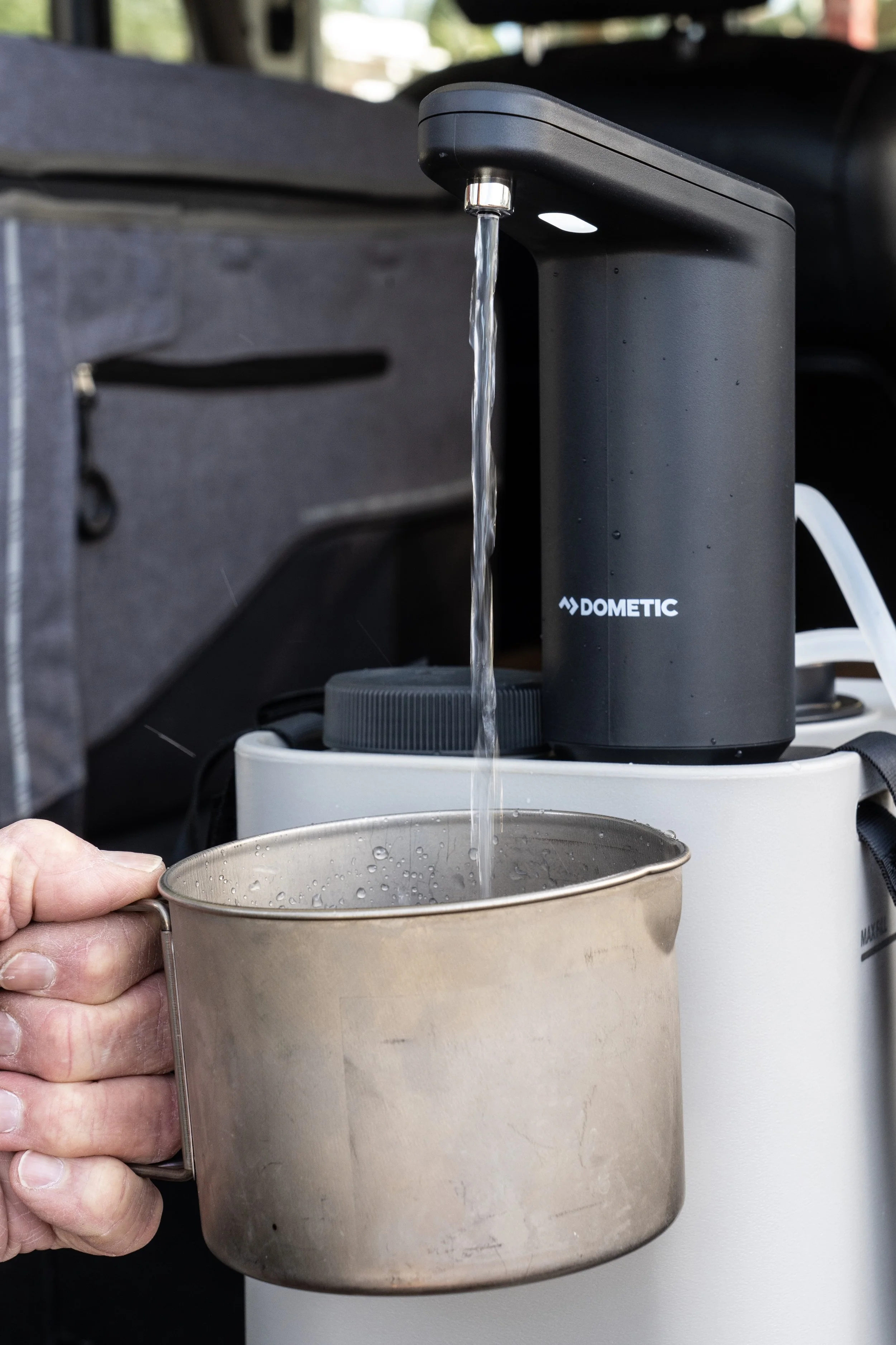 Dometic's brilliant GO Hydration Jug — Exploring Overland