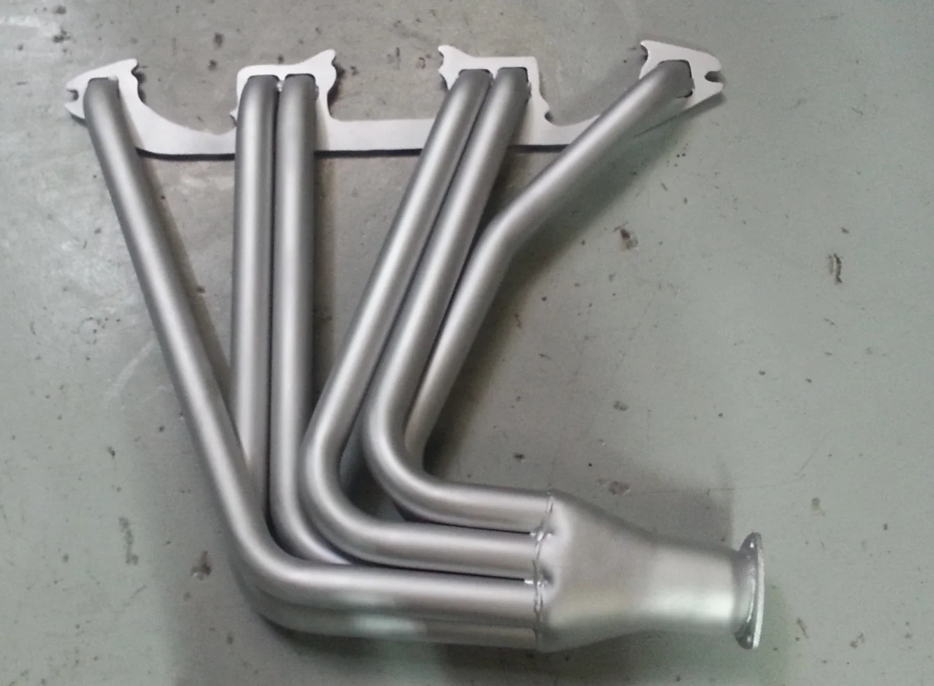 The header was in good shape, and so ceramic-coated for re-installation.