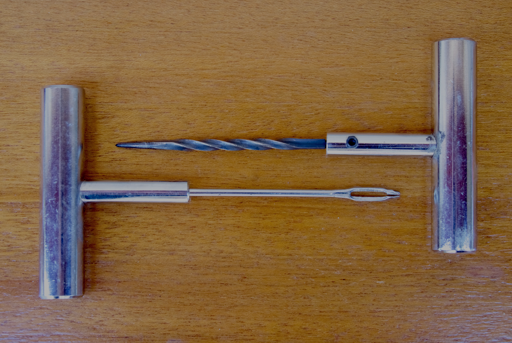 High-quality plug tools from Extreme Outback.