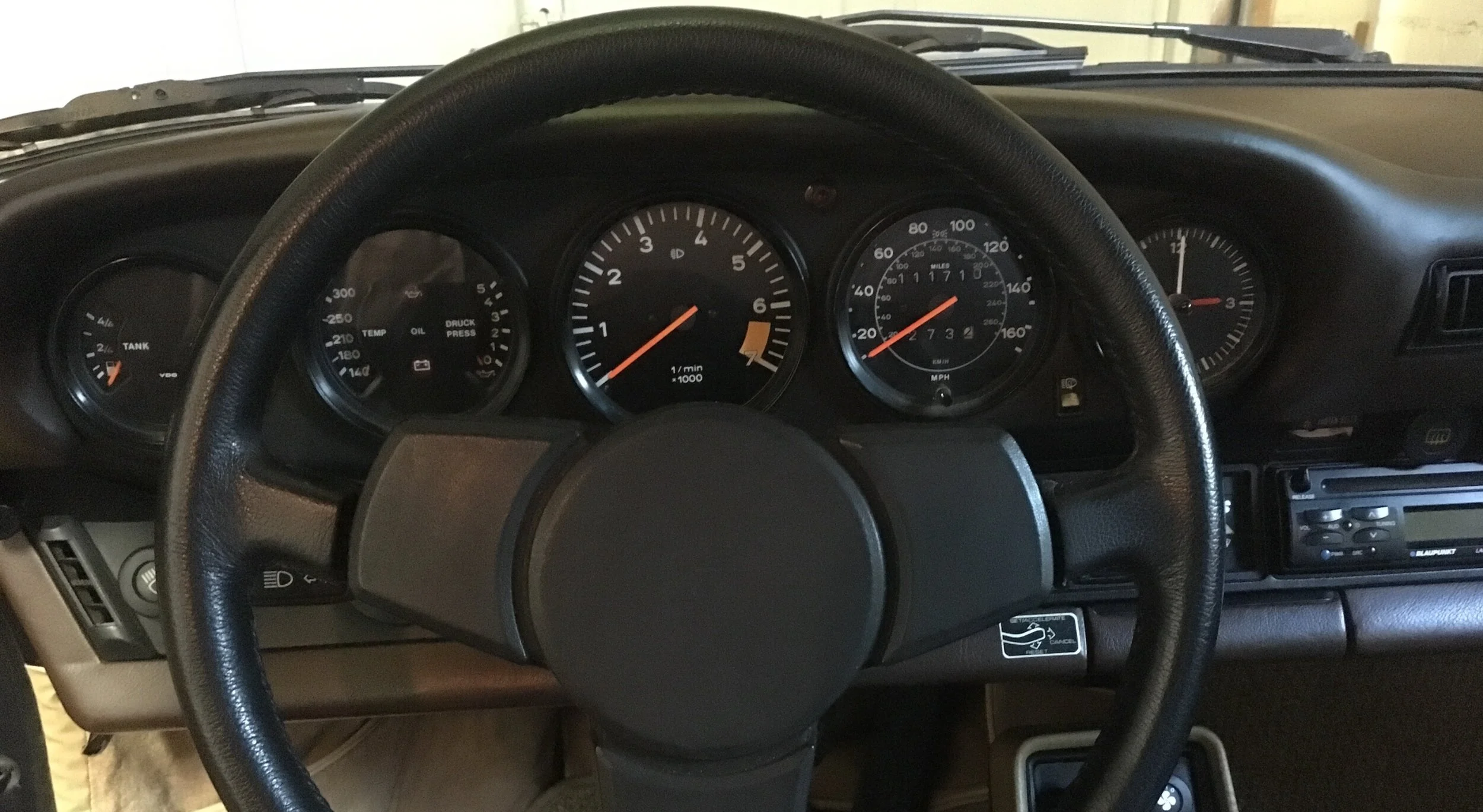 Porsche 911SC.jpg