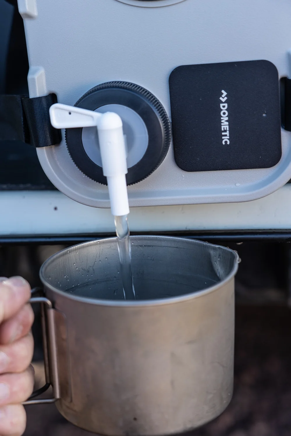 Dometic's brilliant GO Hydration Jug — Exploring Overland