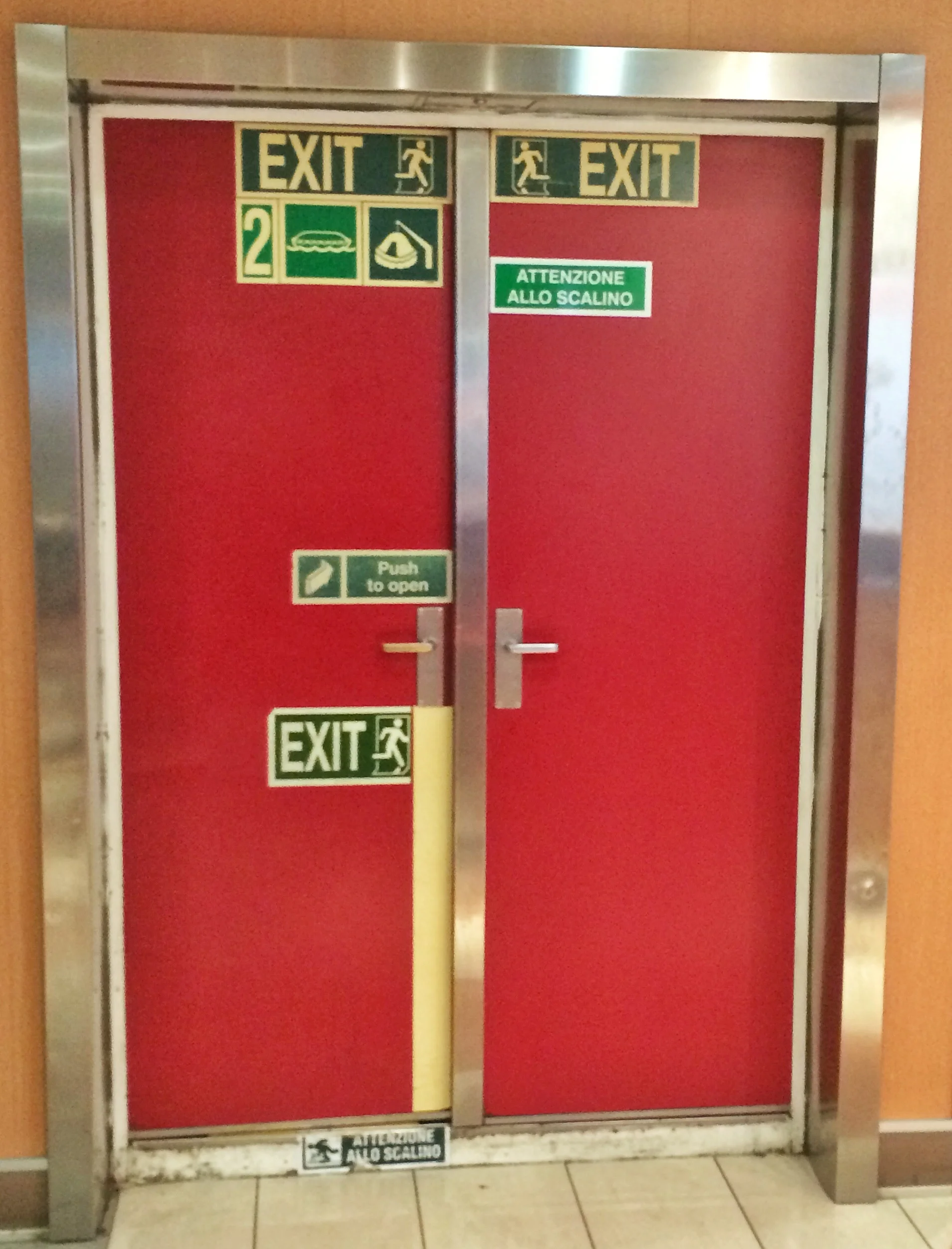 I'm not entirely sure about the purpose of this door. Is it possibly an exit? It needs another sign to make it clear. 