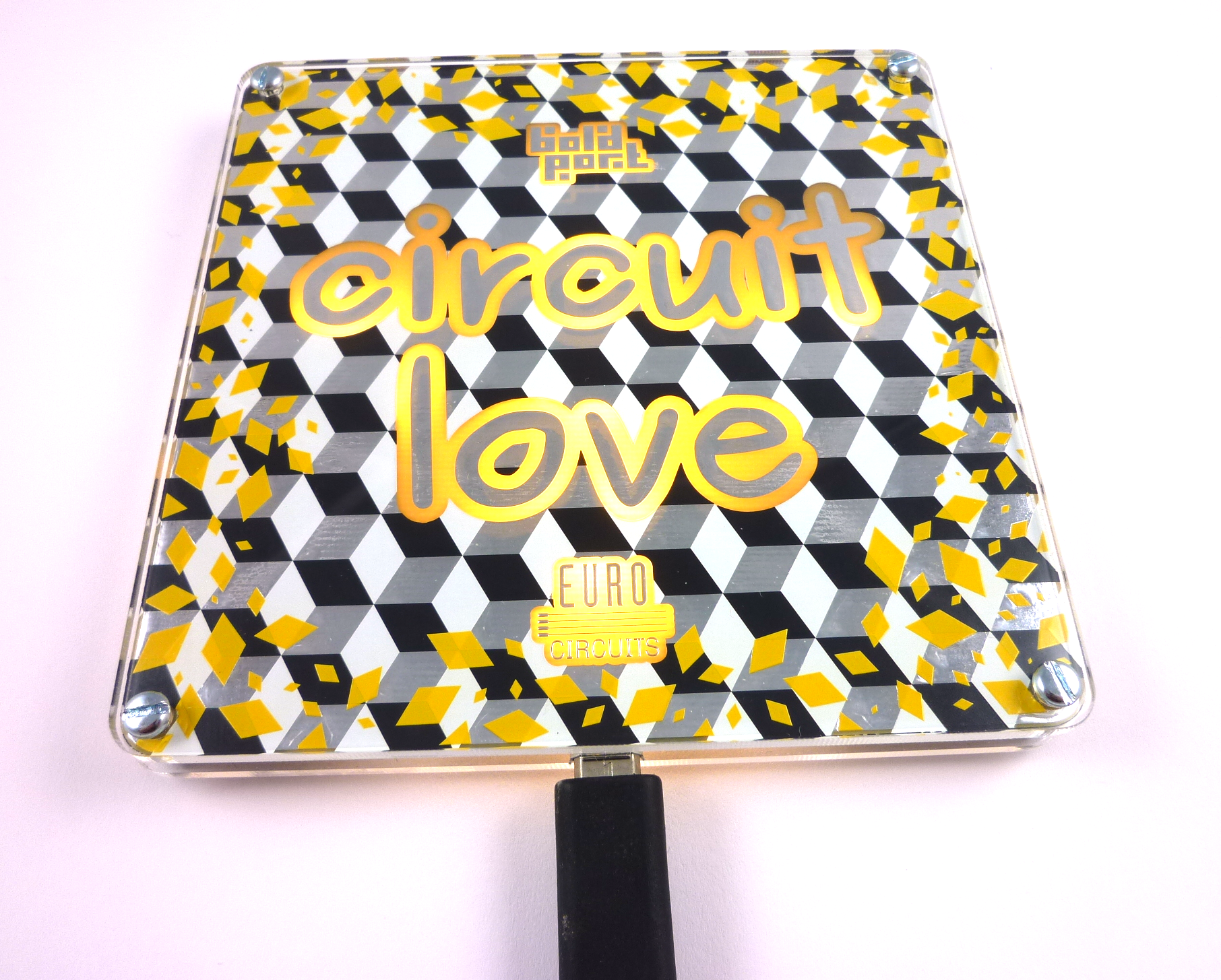 circuitlove-yellow-top-usb-lit.png