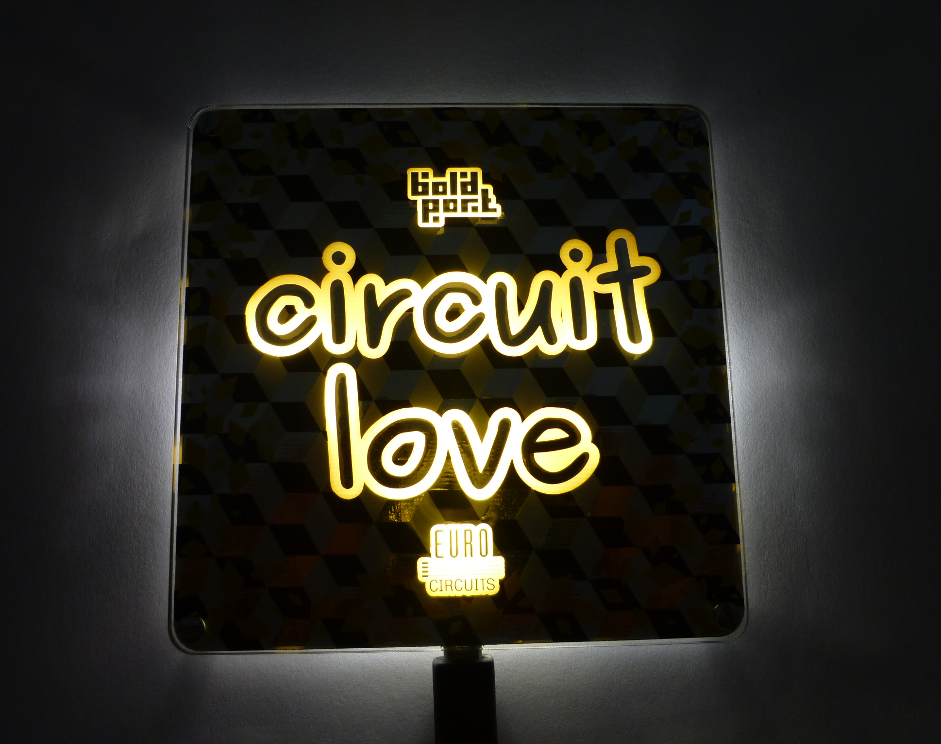 circuitlove-yellow-top-usb.png