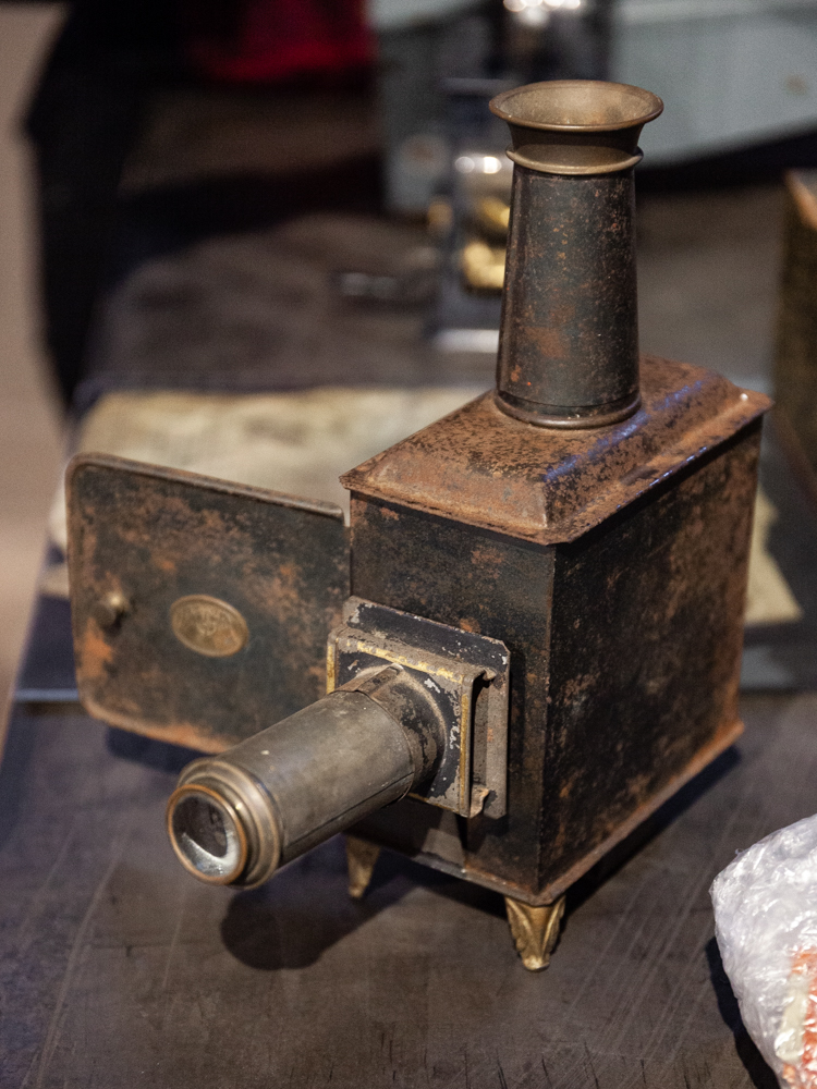  Rob Buscher’s vintage mini magic lantern.  