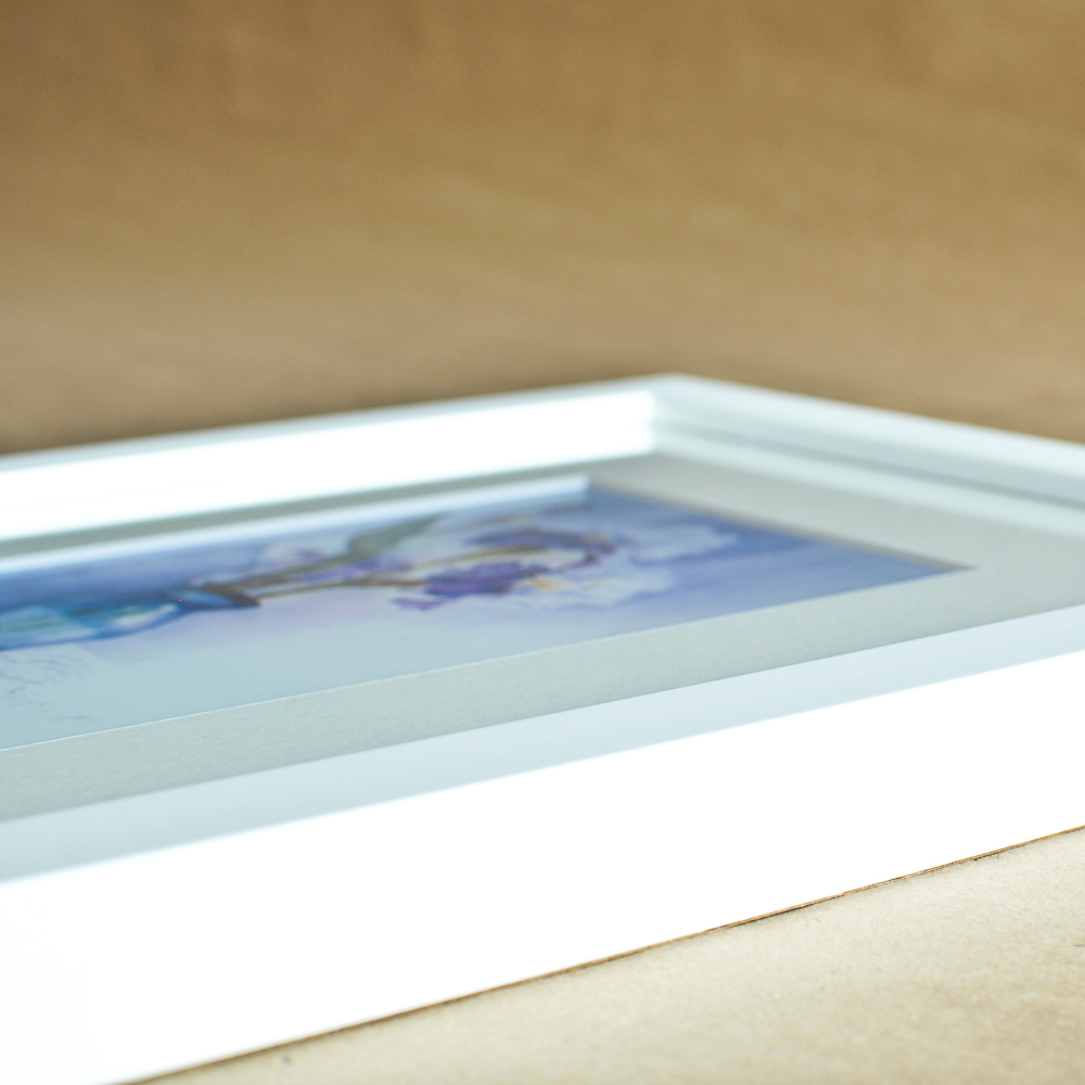 mountary-frame-style-slim-white-highres-3.jpg