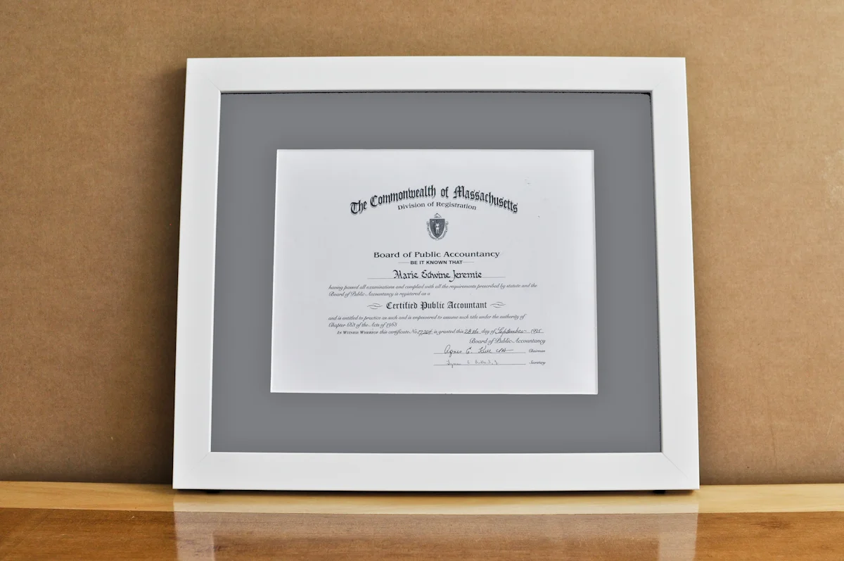 Diploma Frames for college, law, med school — MOUNTARY