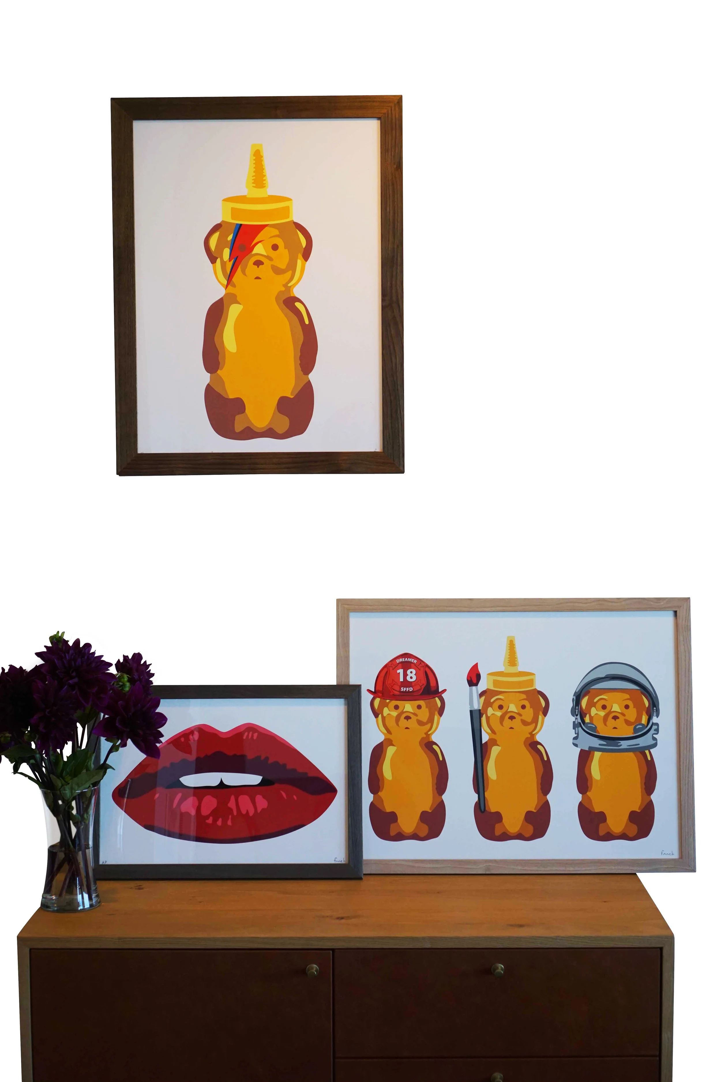 Lips_Gray_Dreamer_Bear_Beige_Bowie_Walnut_Flowers.jpg