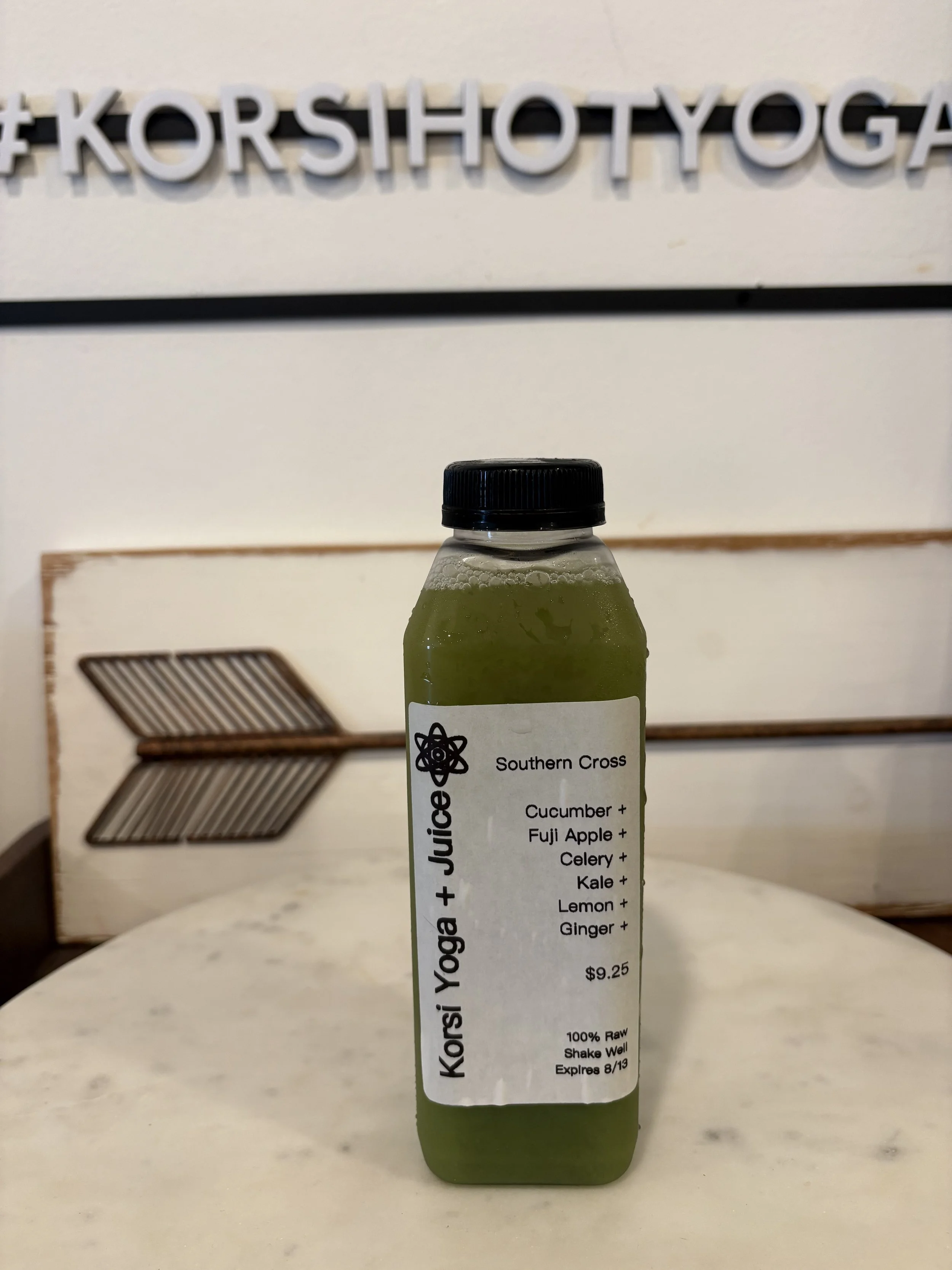 SOUTHERN CROSS - Celery + Fuji Apple + Cucumber + Kale + Lemon + Ginger