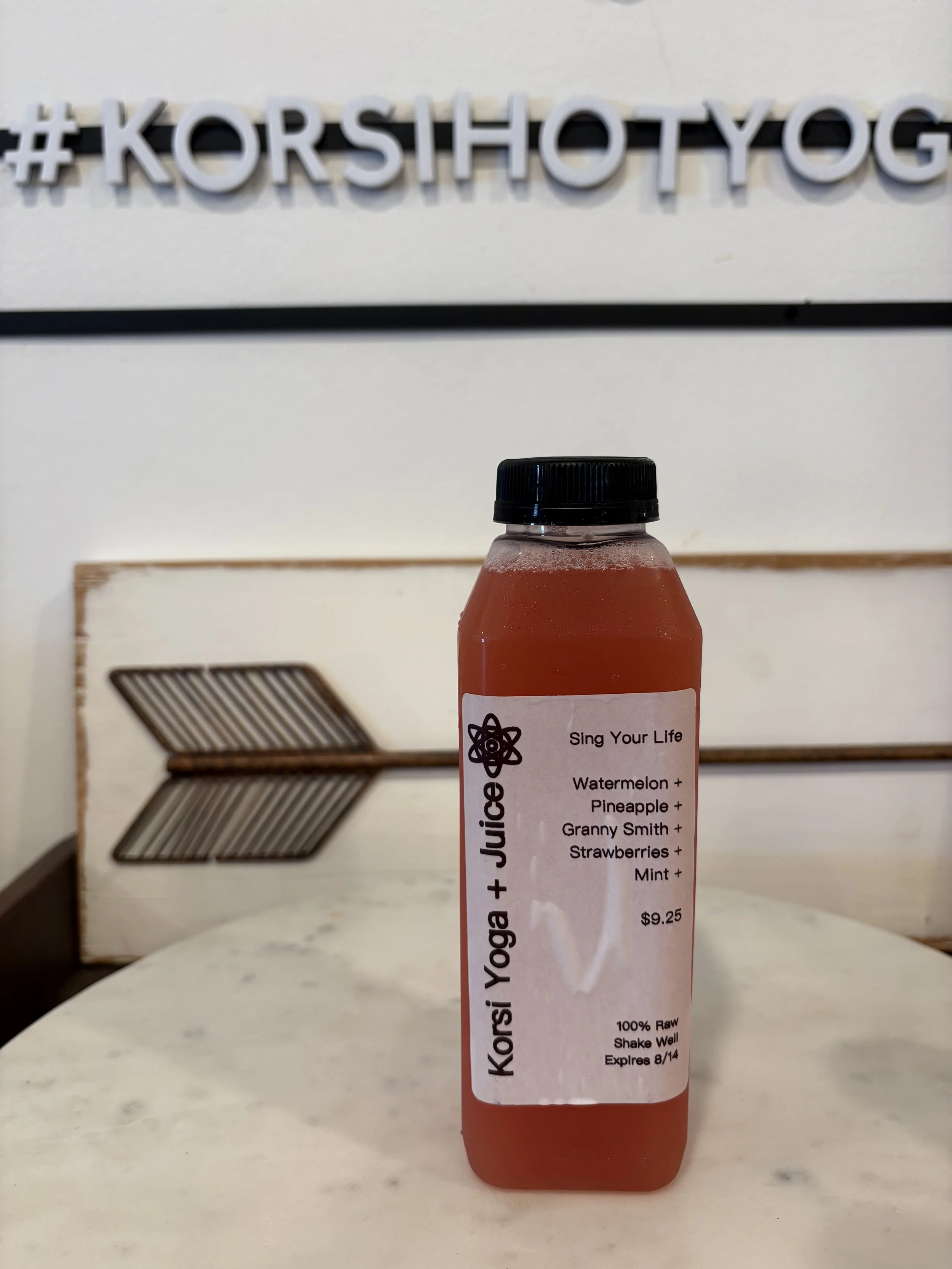 SING YOUR LIFE - Watermelon + Pineapple + Strawberries + Granny Smith Apples + Mint Leaves