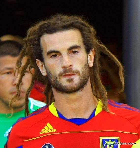 I can't really stand RSL, but this guy's cool. How could he stand those dreads in Manaus though?