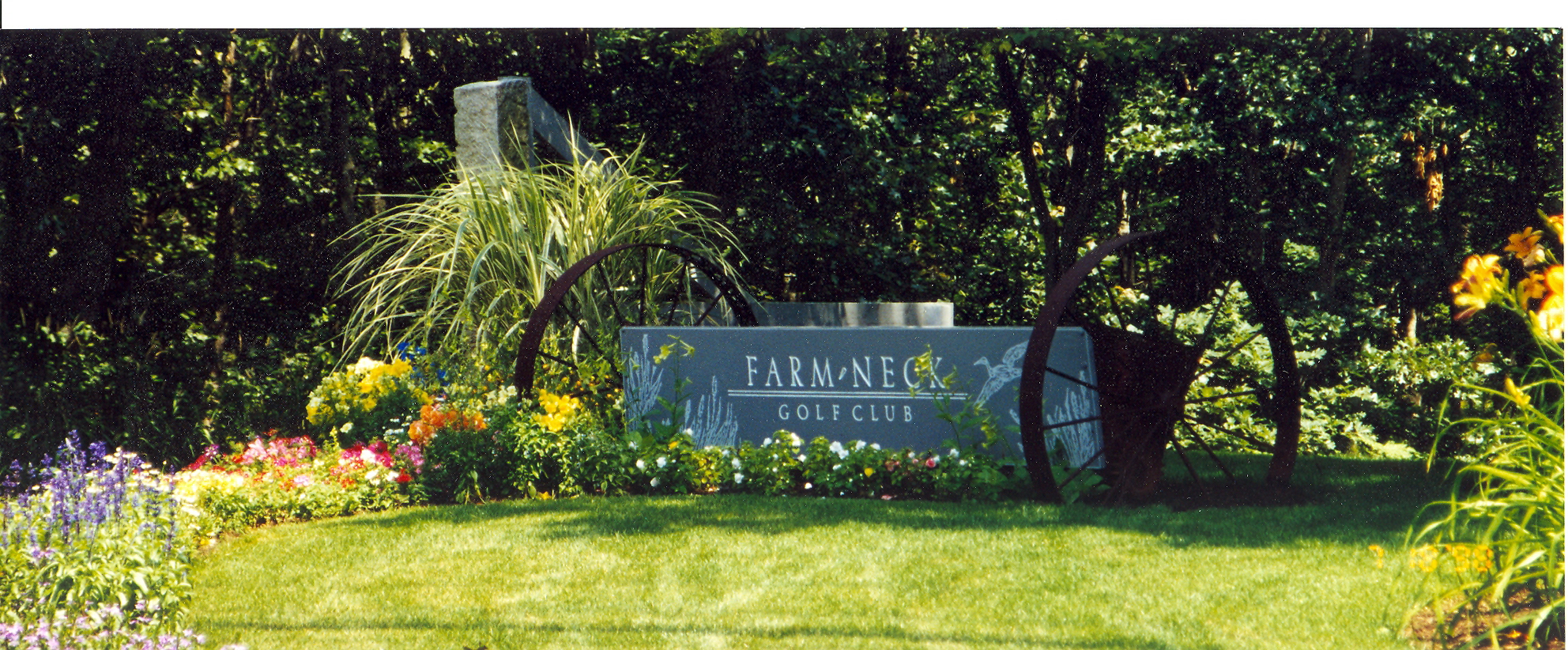 Residence on farm Neck Golf Course - Recognizing nature