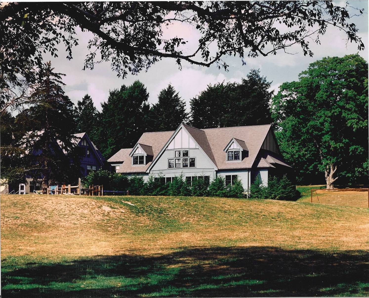 Chestnut Hill School - Gym/ Performing Arts Center