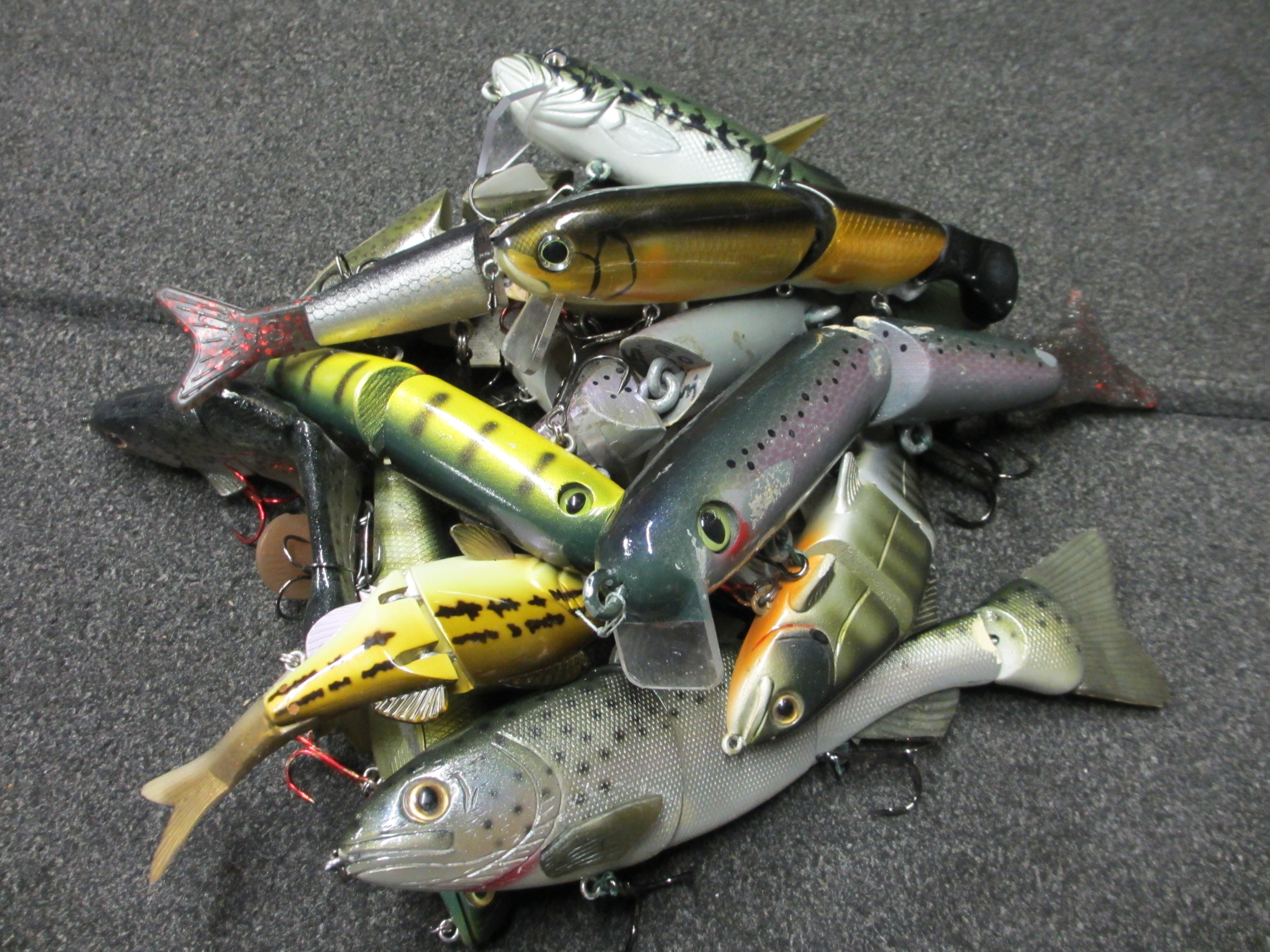 Wakebaits: Different Styles and Retrieves to fool Finicky Bass