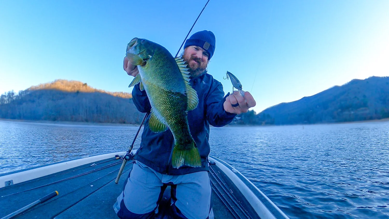 Cold Water Bass Fishing Tricks! 19 Degrees and We're Still Power