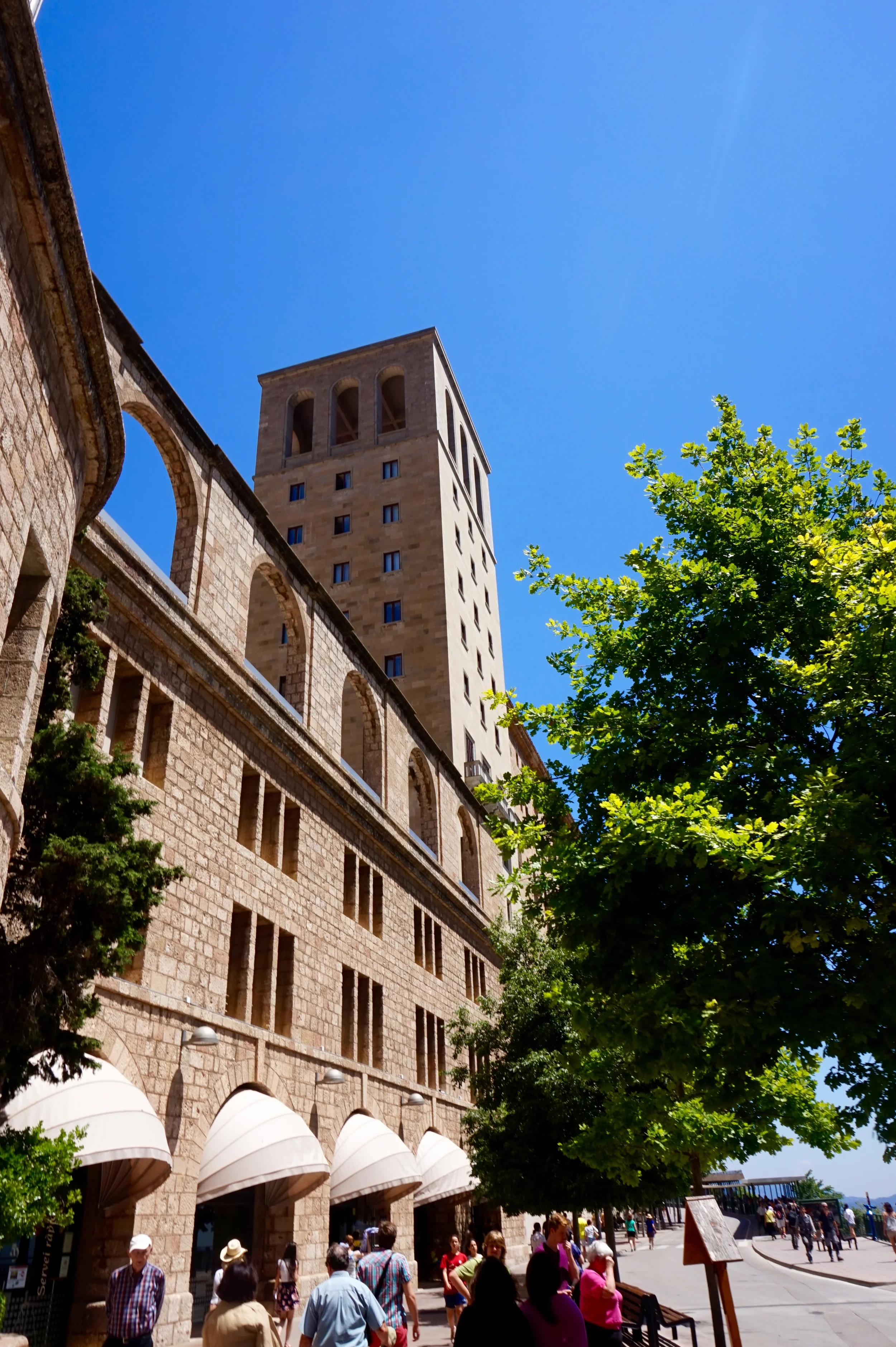 santamariademontserrat.jpg