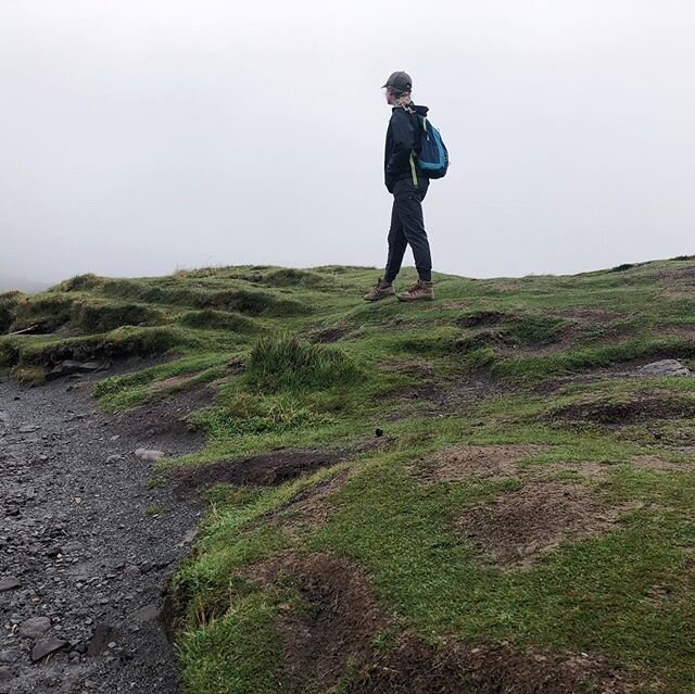 Today I&rsquo;m sharing the time @laura.c.palmer and I fell behind and got lost hiking on Isle of Skye. One of the coolest places I&rsquo;ve been to! Definitely go check out all that green at amandafilchock.com