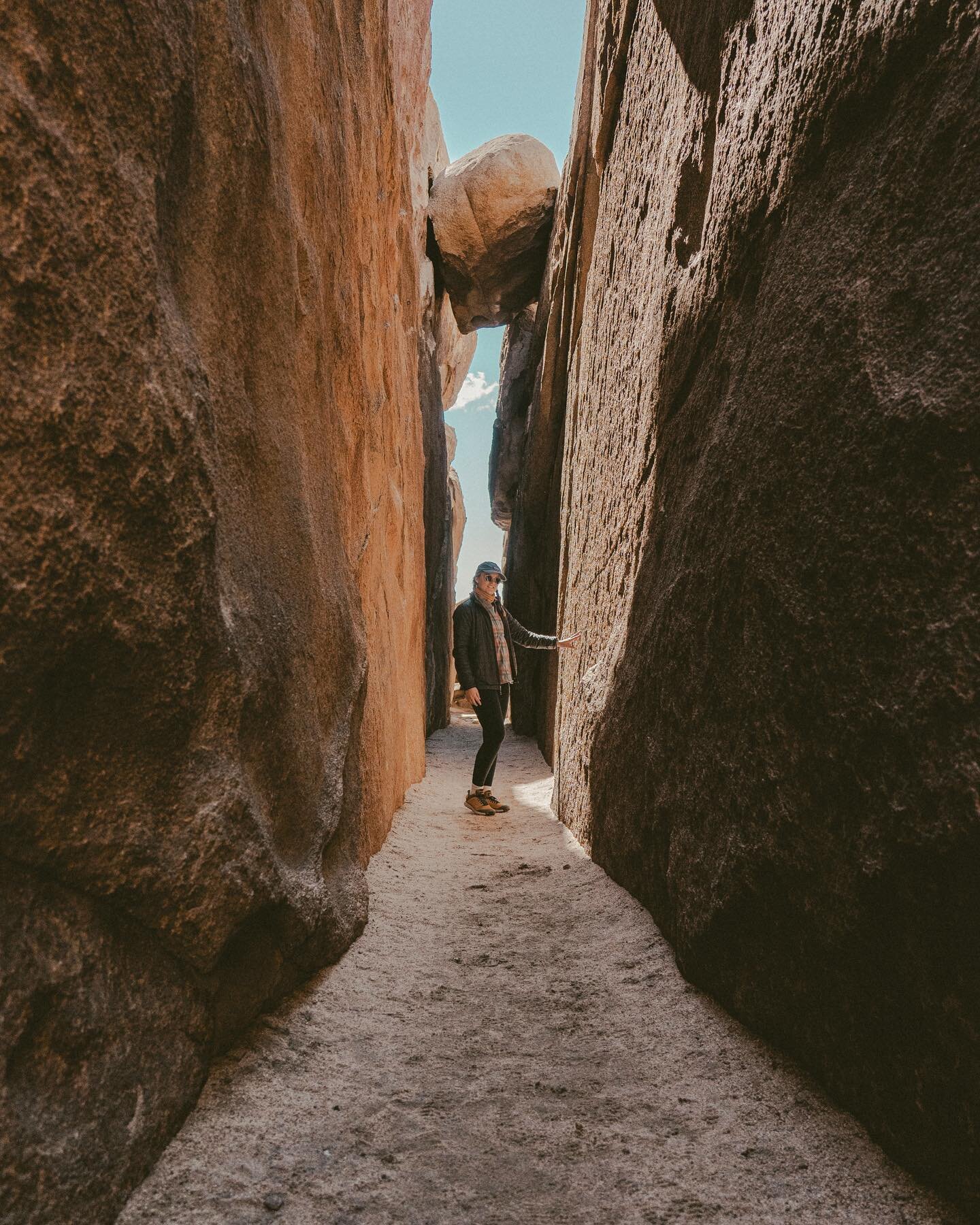 swipe ➡️ to see TFW you discover new magical places to explore 😄🙌🏼

thanks @secondhandnate for the tip 📝 

📍Native Cahuilla, Yuhaviatam and Chemehuevi Land.