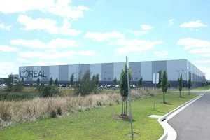 L'Oreal Distribution Warehouse  Dandenong South, VIC  30,000m2 Client: CIP