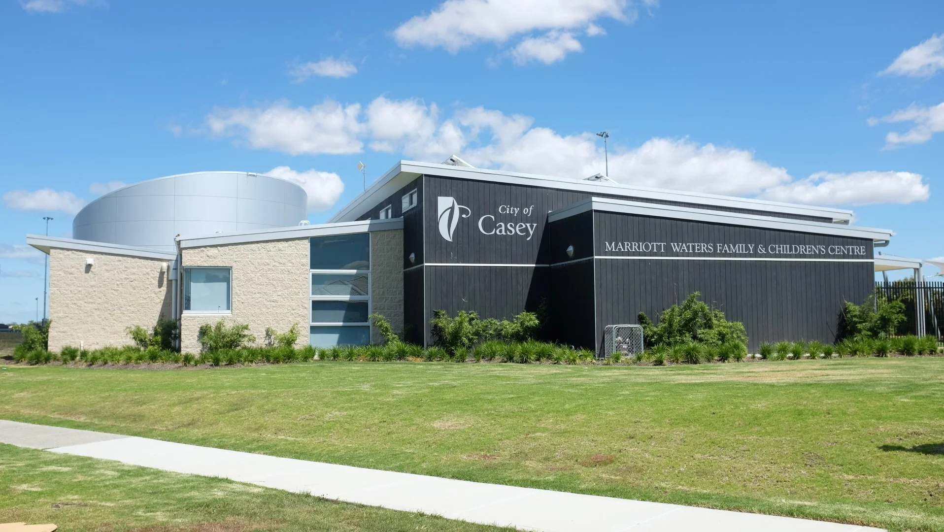 DSCF5568 (Large).JPG