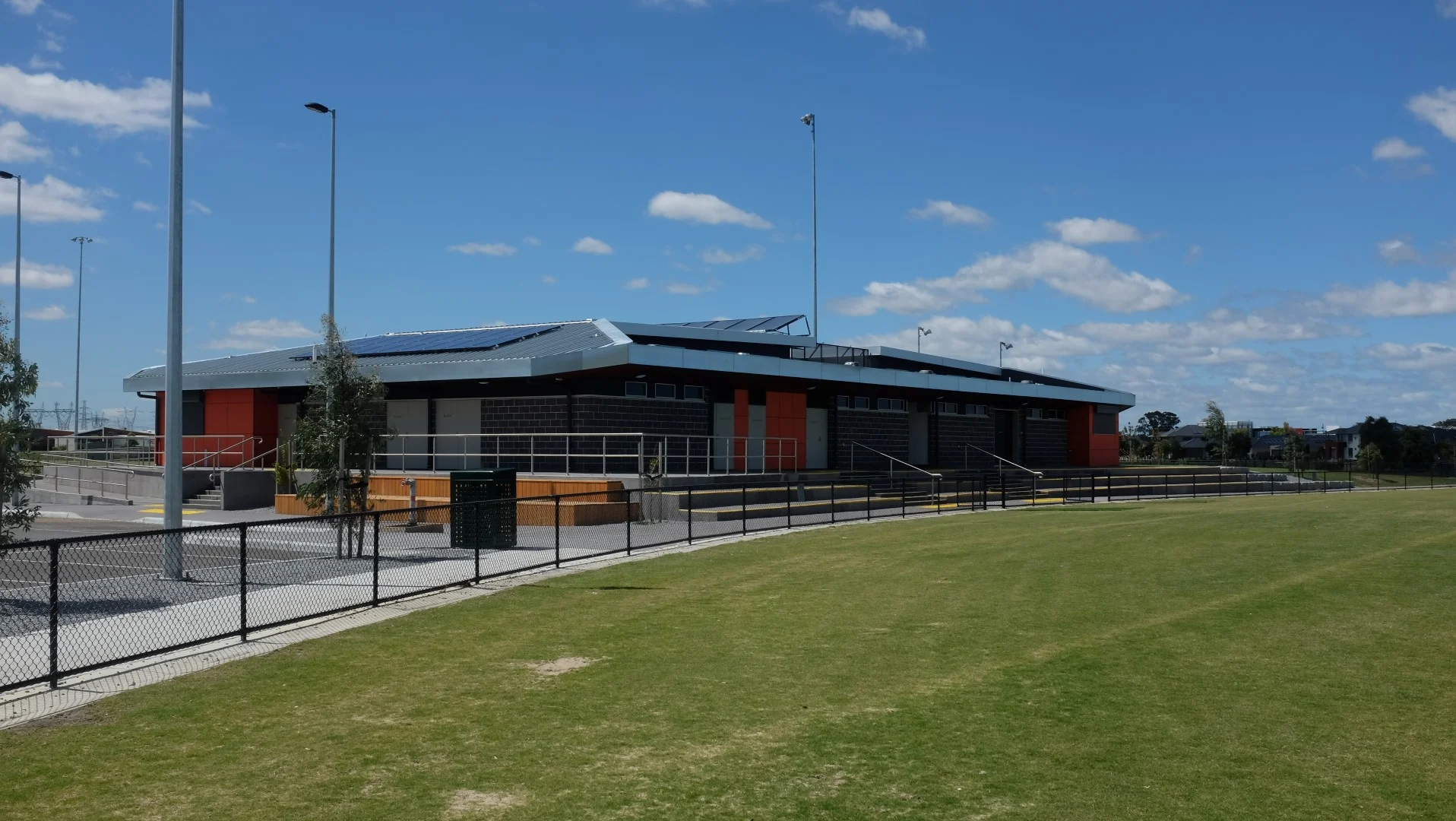 DSCF5526 (Large).JPG