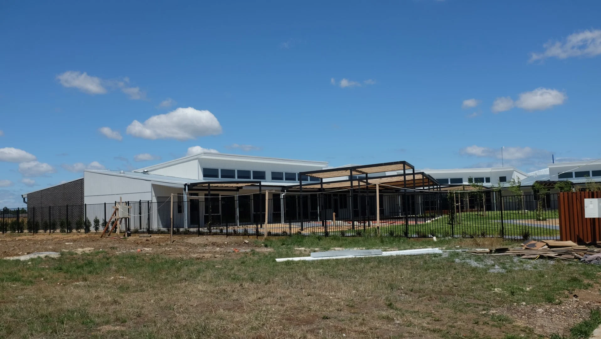 DSCF5573 (Large).JPG