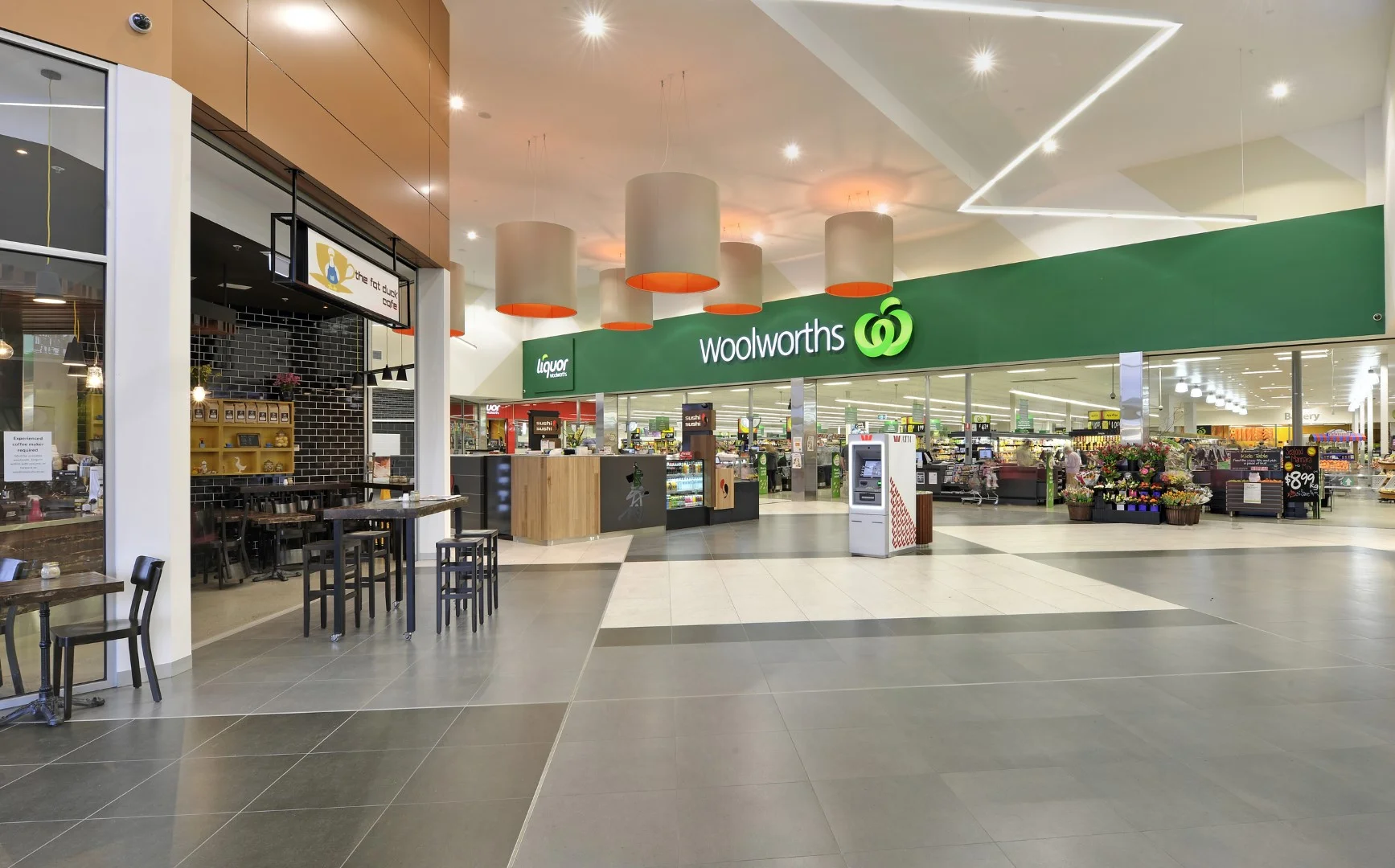 Int 01 rs c (Large).jpg