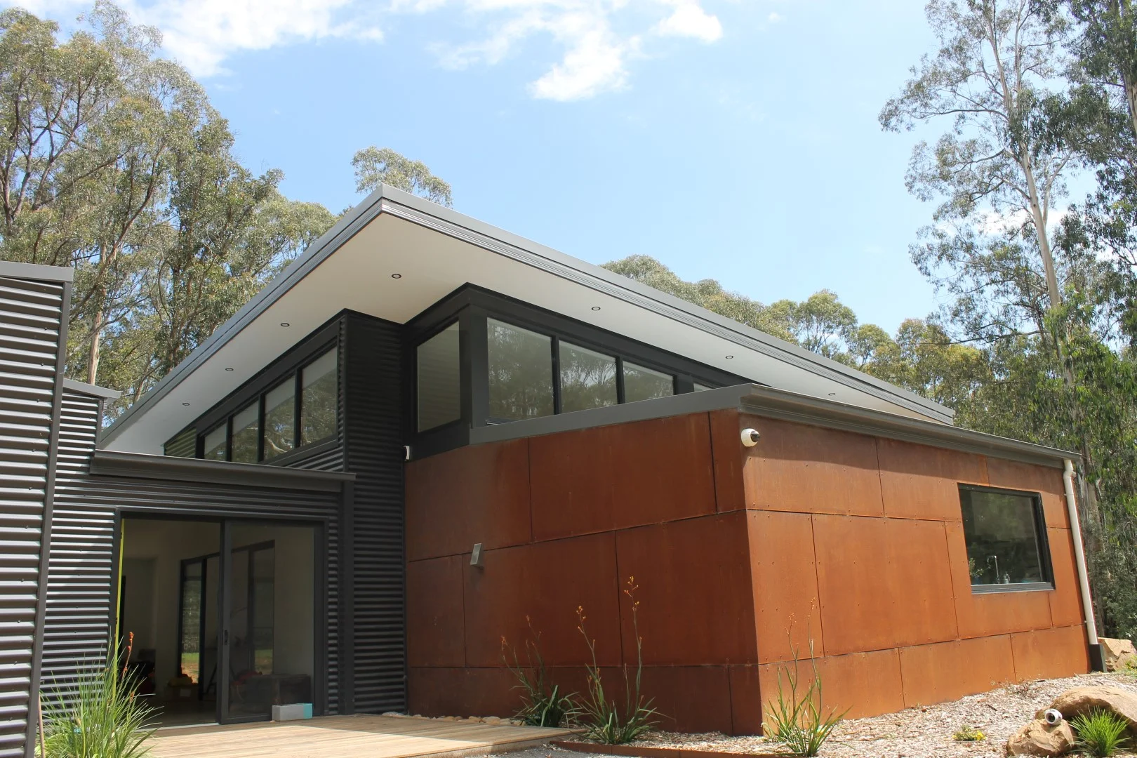 Pakenham Road   Cockatoo, VIC   Architect: Studiothree Design