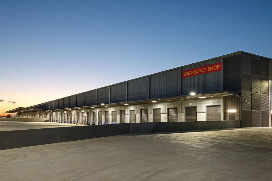 The Reject Shop Distribution Centre  Truganina, VIC  46,000m2 Client: CIP