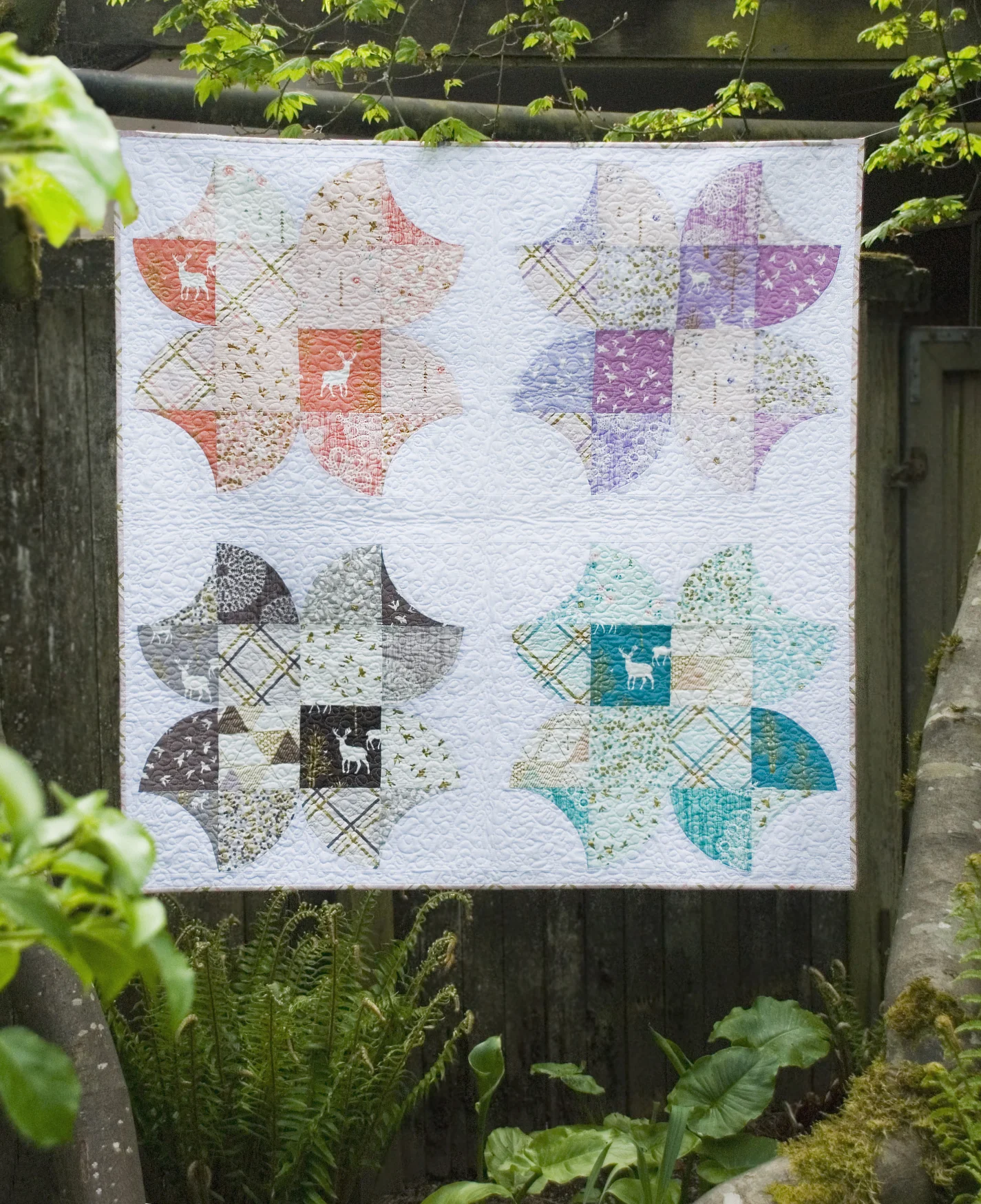 VC002_TheBreezeBlossomsQuilt_BrambleberryRidge.jpg