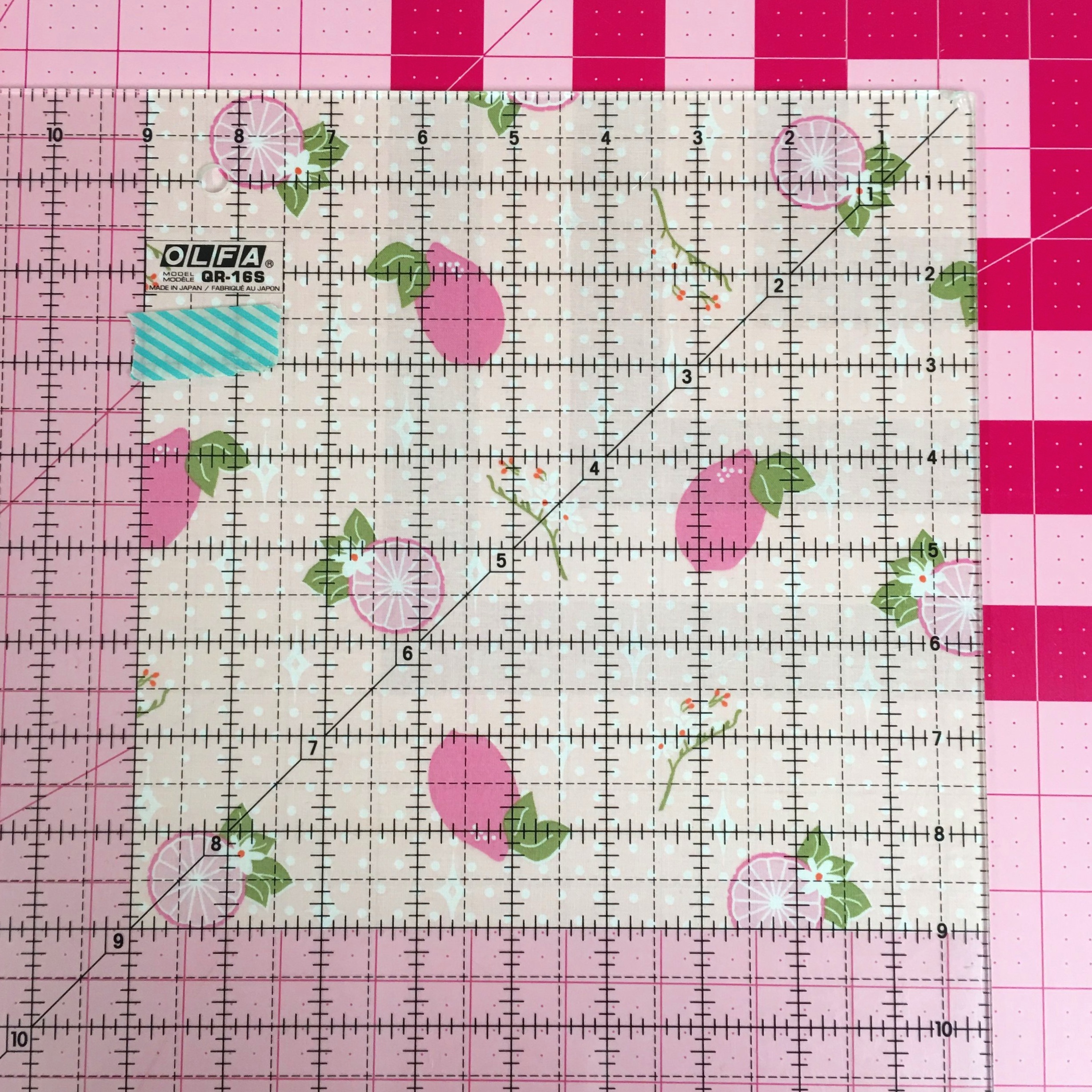 VC028_CountyStarBarnQuiltbyVioletCraft_Tutorial01.jpg