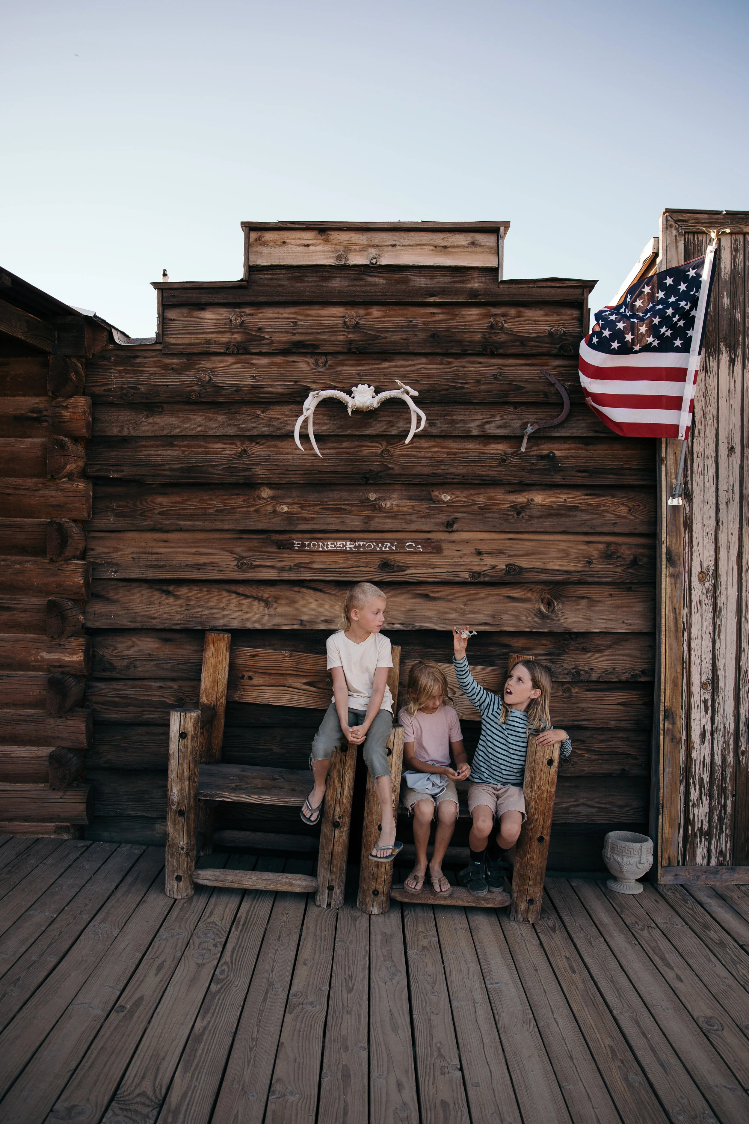 Pioneer Town, CA