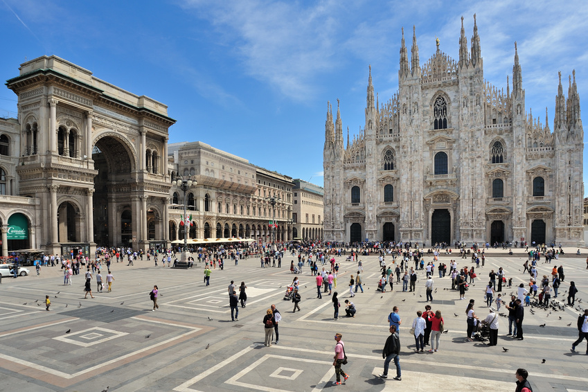 Milano-Piazza-Duomo-e-Galleria-Vittorio-Emanuele-copy-frenk58_S.jpg