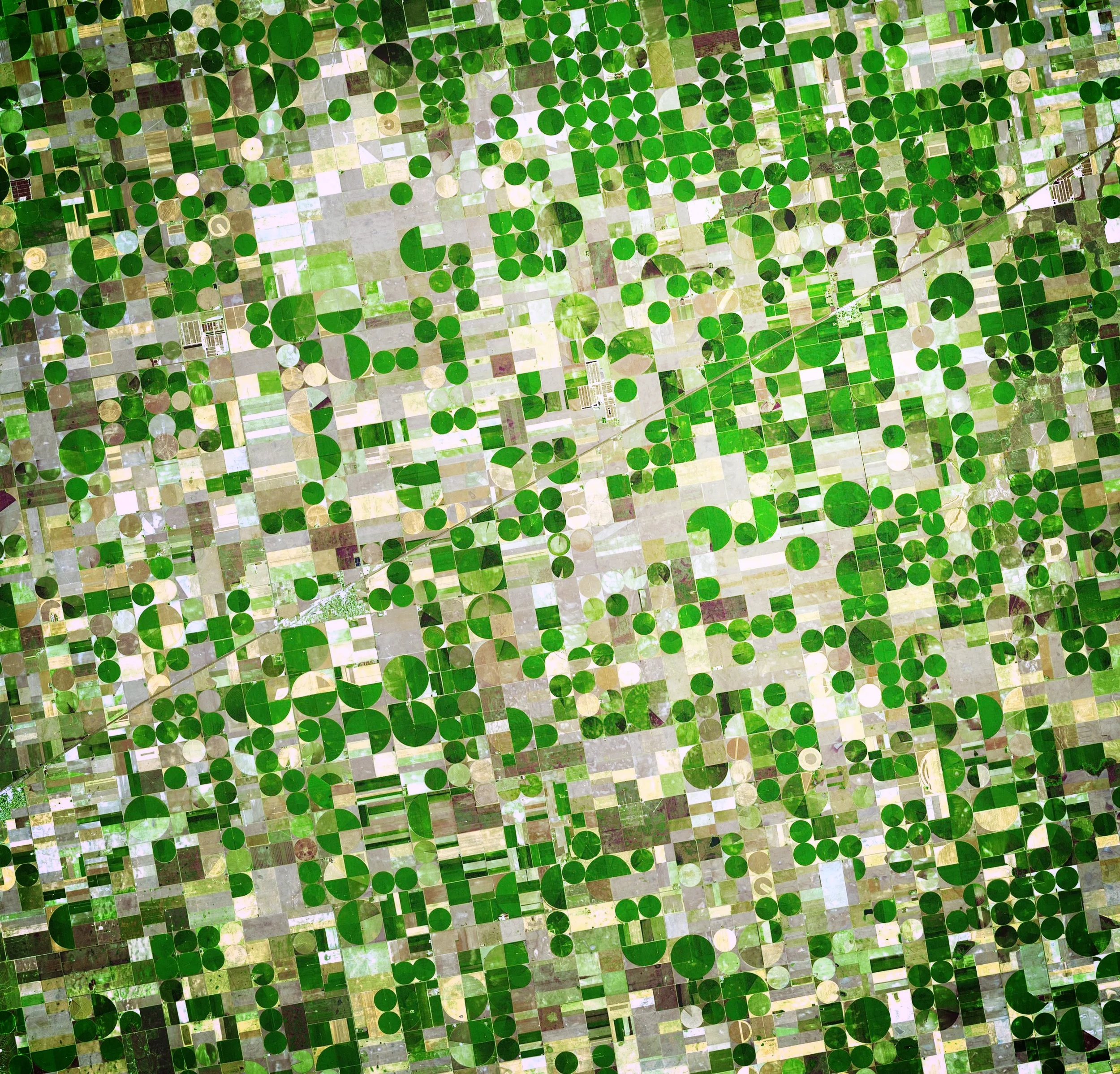 Crops_Kansas_AST_20010624.jpg