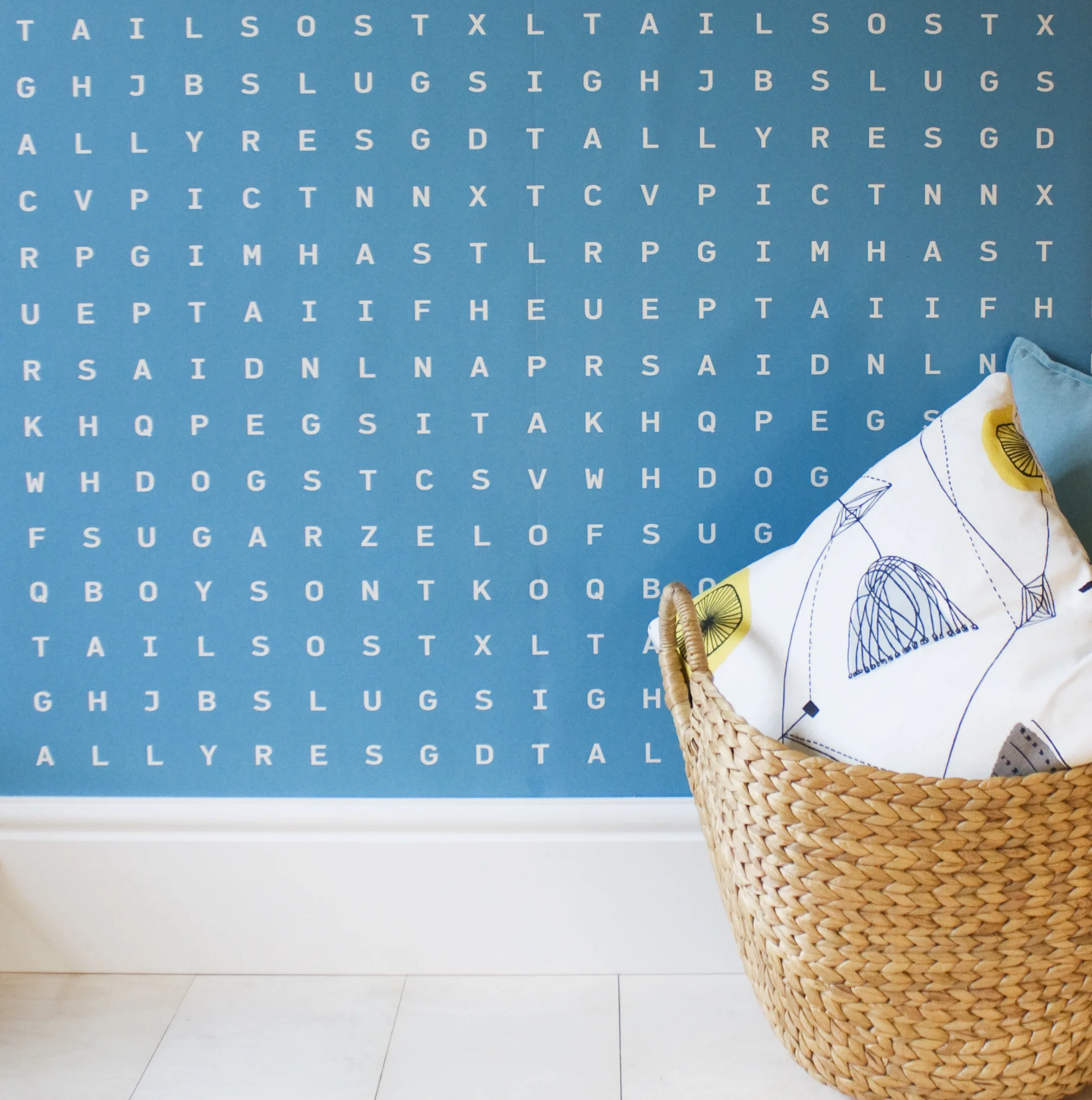 Sugar & Slugs Word Search Wallpaper - seawater, shown in a room setting