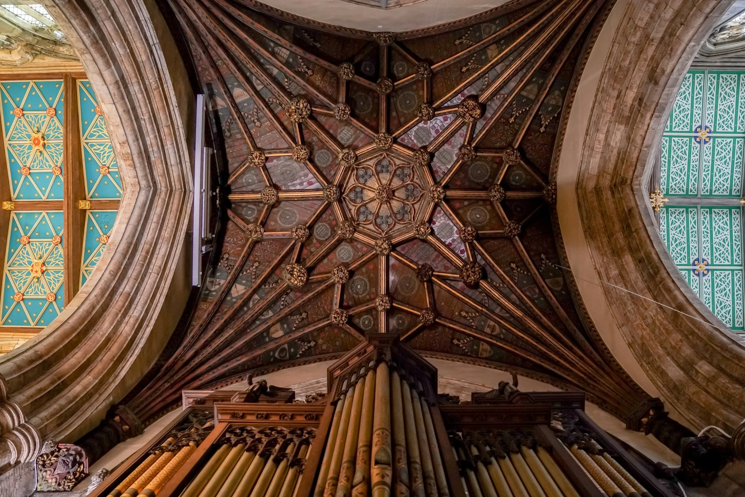 YorkshireHULLHullMinster%28explorechurches.org%2951.jpg