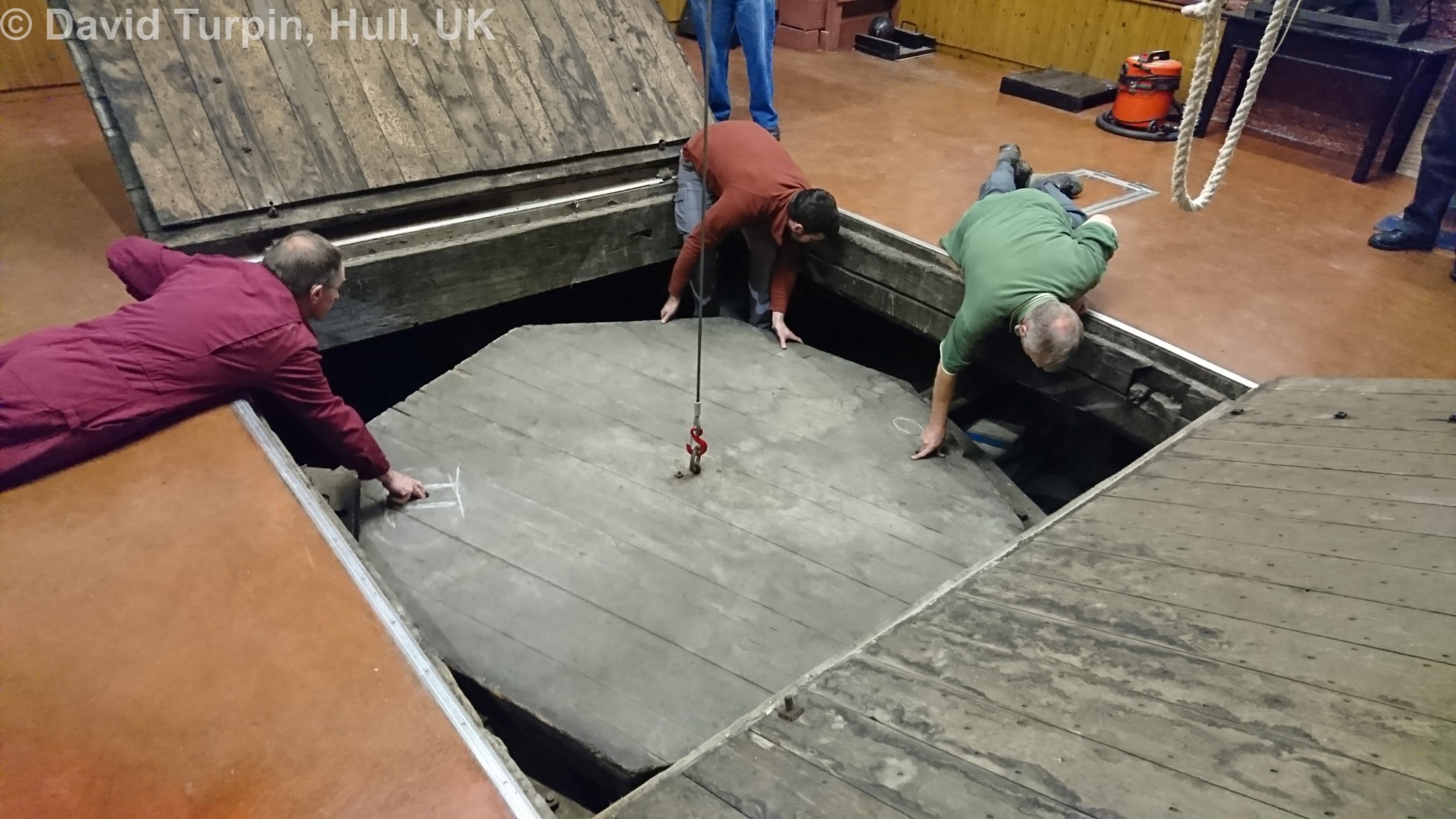 Hull_Minster_Carillon_p65.jpg