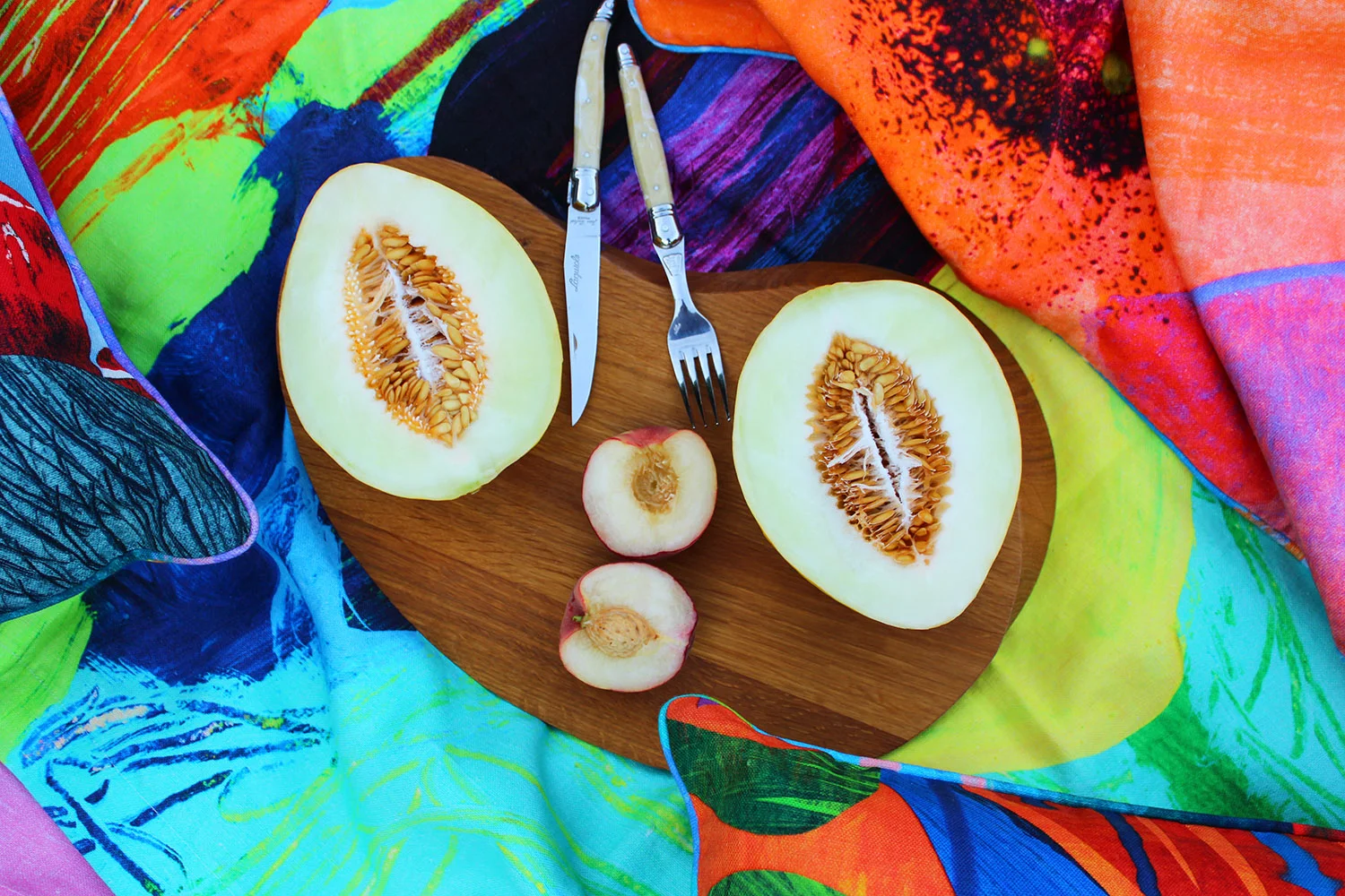 Doesn't some fruit look naughty? The Mother Nature is mischievous indeed :)