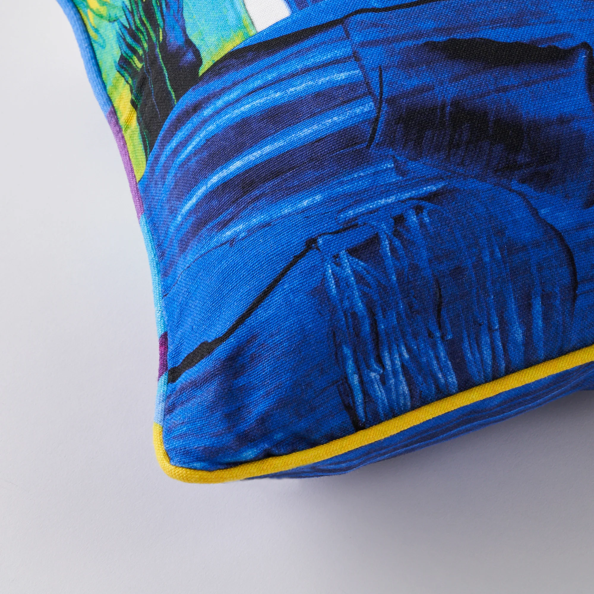 SO KLARA_MONURIKI_cushion_02.jpg