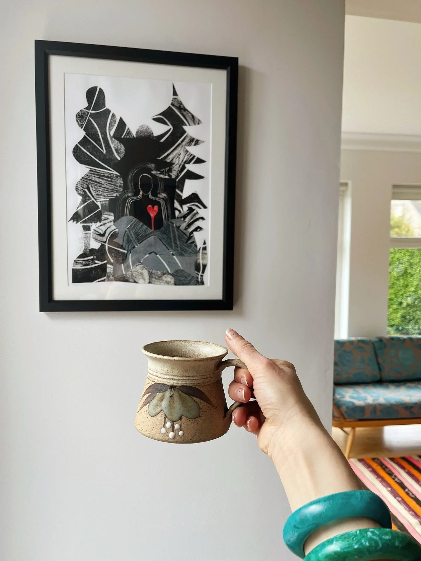 The great thing about being an artist (there are many) is that you can fill up your home with your pieces. In this case, with this lovely mono-print collage I created last year.
Cheers to that with a fresh coffee in my new mug! ❤️🏡

#printmaker #pri