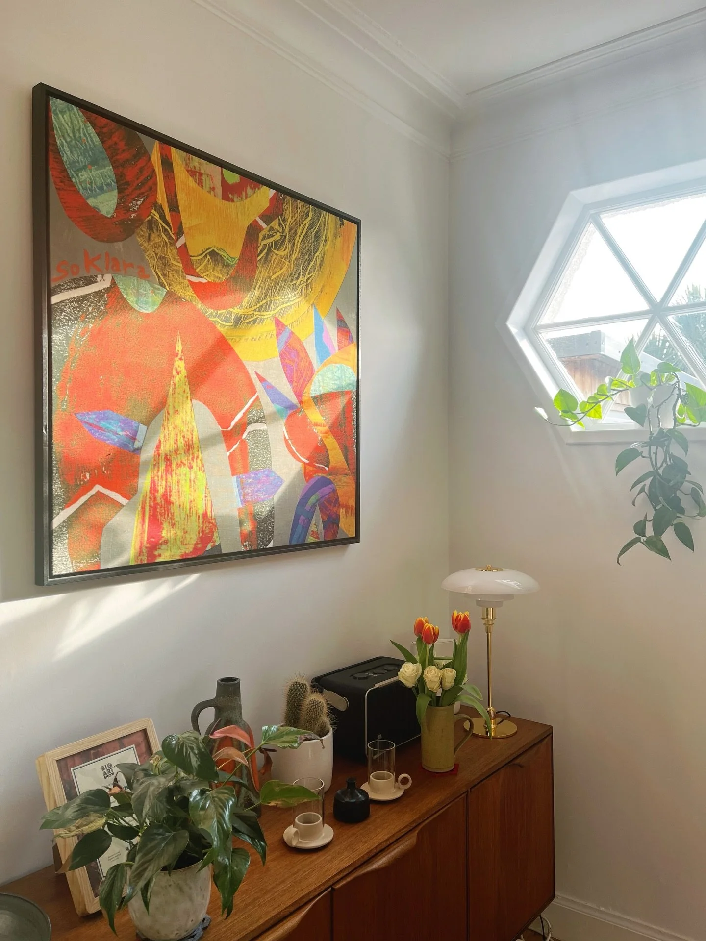 Some good vibes on Monday morning to show that it&rsquo;s not all doomed. Many beautiful things are happening around us all the time.

My joyful moments in this order:

1. The sun is out! I live in Scotland and it&rsquo;s a big deal to see blue sky ?