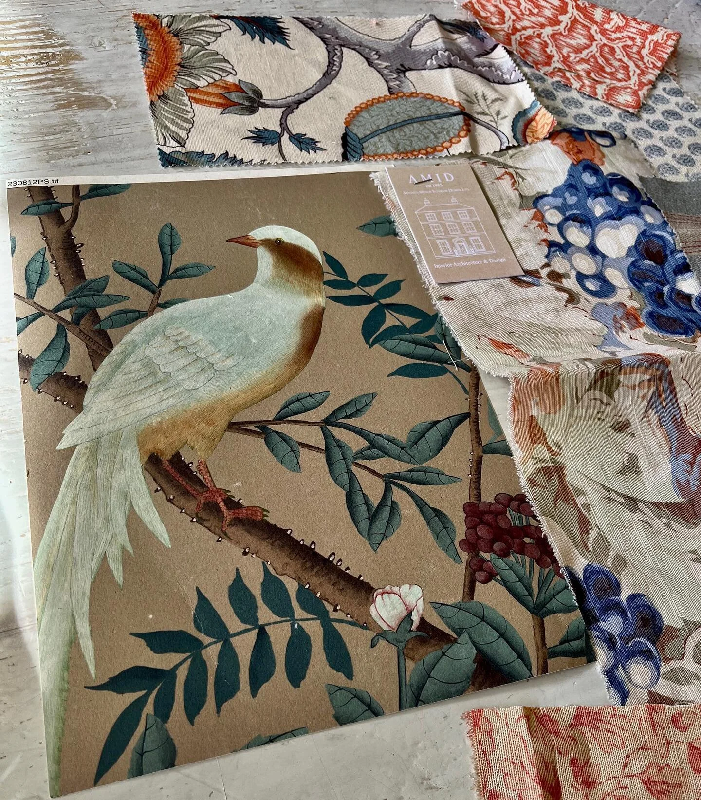 Scheming in the showroom using @bennisonmasterdecorator #fabrics #fadedflorals #linenfabric #interiorfabrics #interiordesign #chinoiserie #wallpaper #interiorstyle #classicaldesign #colourpalette #englishcountryinteriors #classicalinteriors #personal