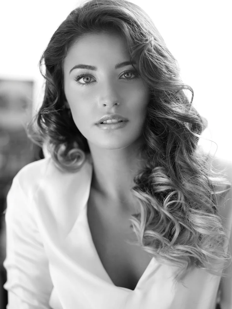 Antonia-fotografiata-de-Radu-Chindris-e1371035377260.jpg